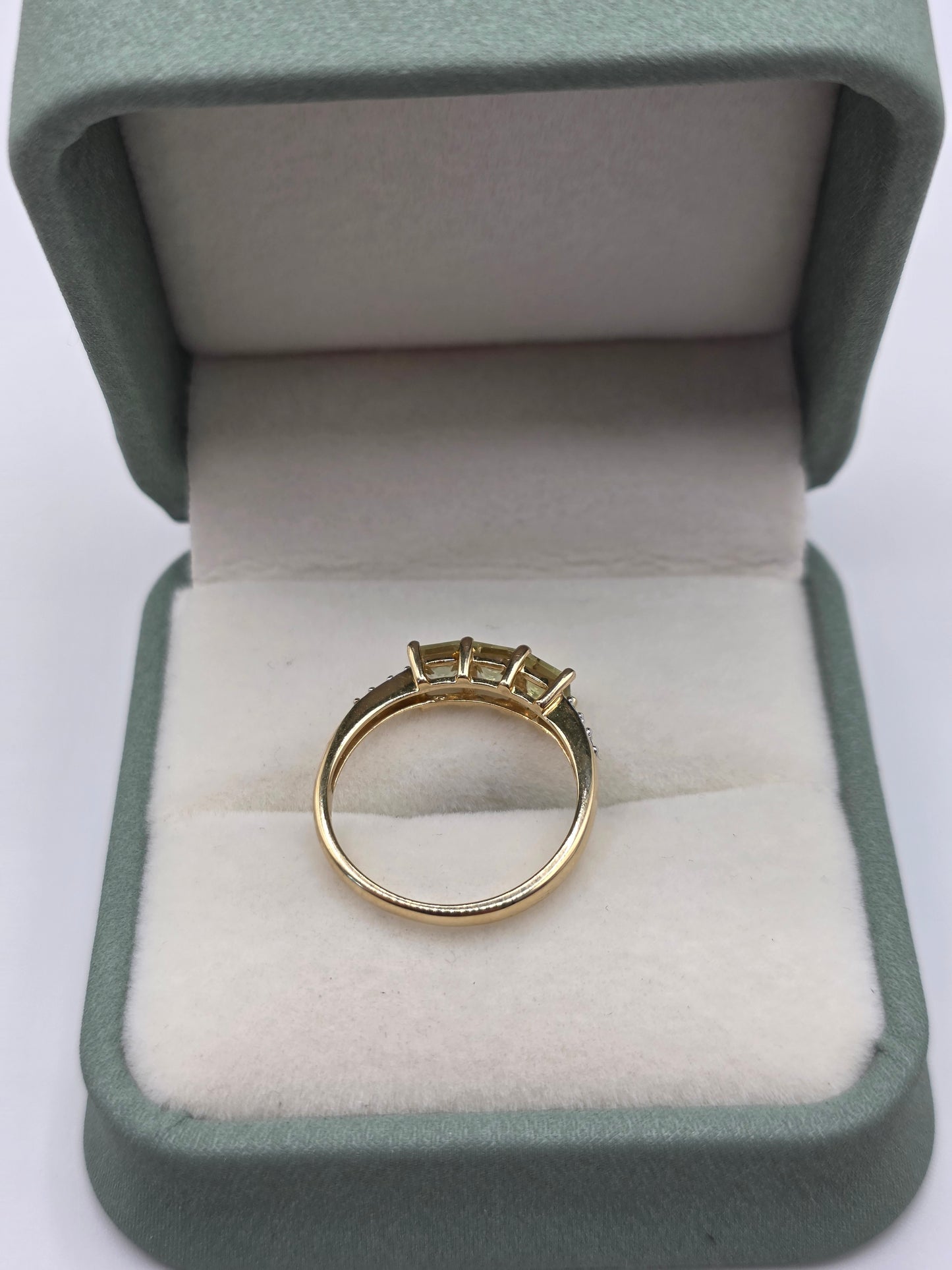 9ct gold green tourmaline and white topaz ring