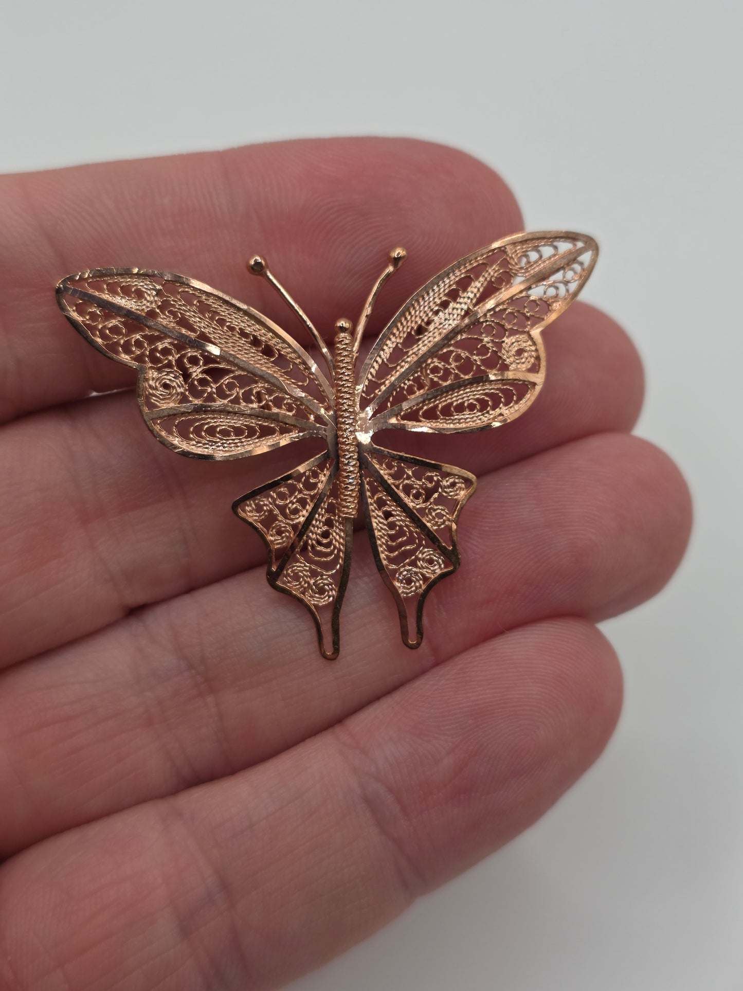 9ct rose gold butterfly pendant