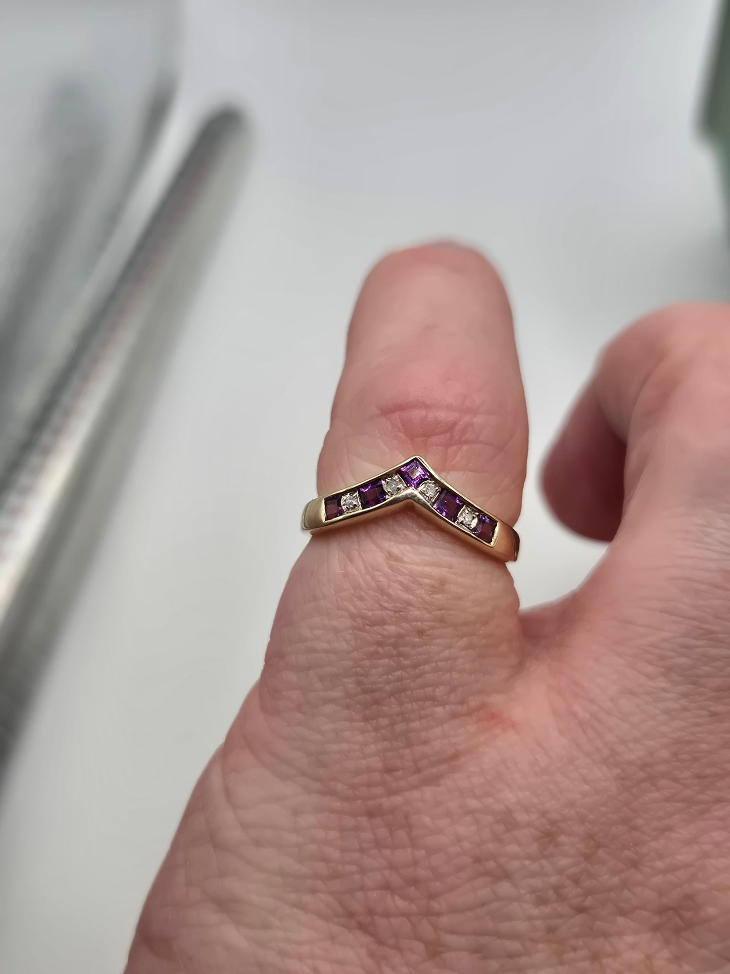 9ct gold amethyst and diamond wishbone ring