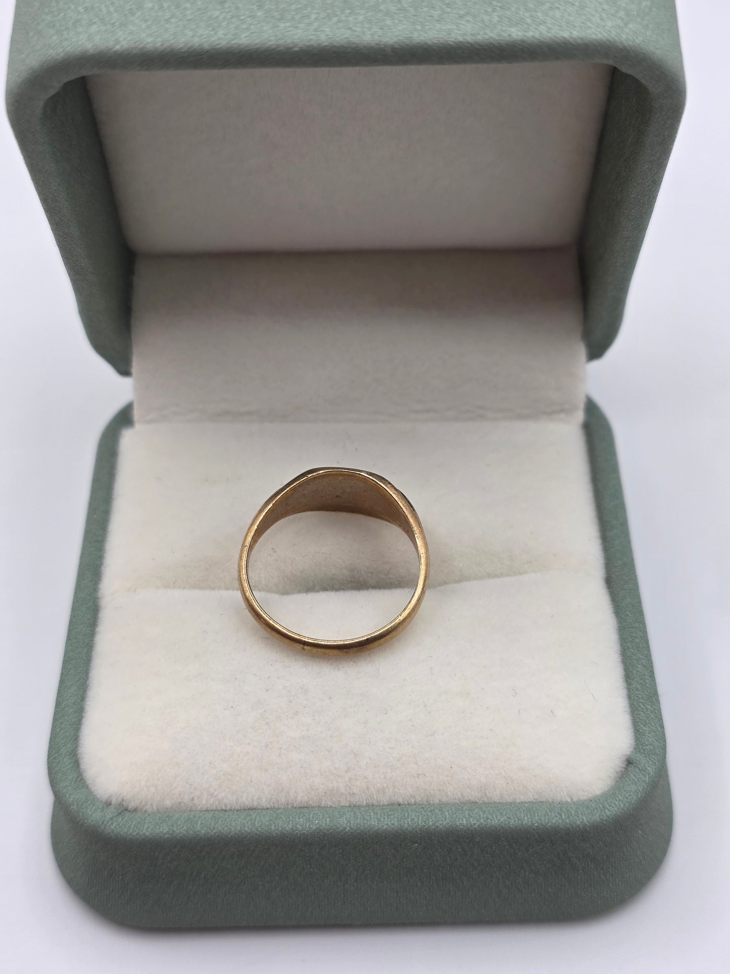 Vintage 9ct gold floral signet ring