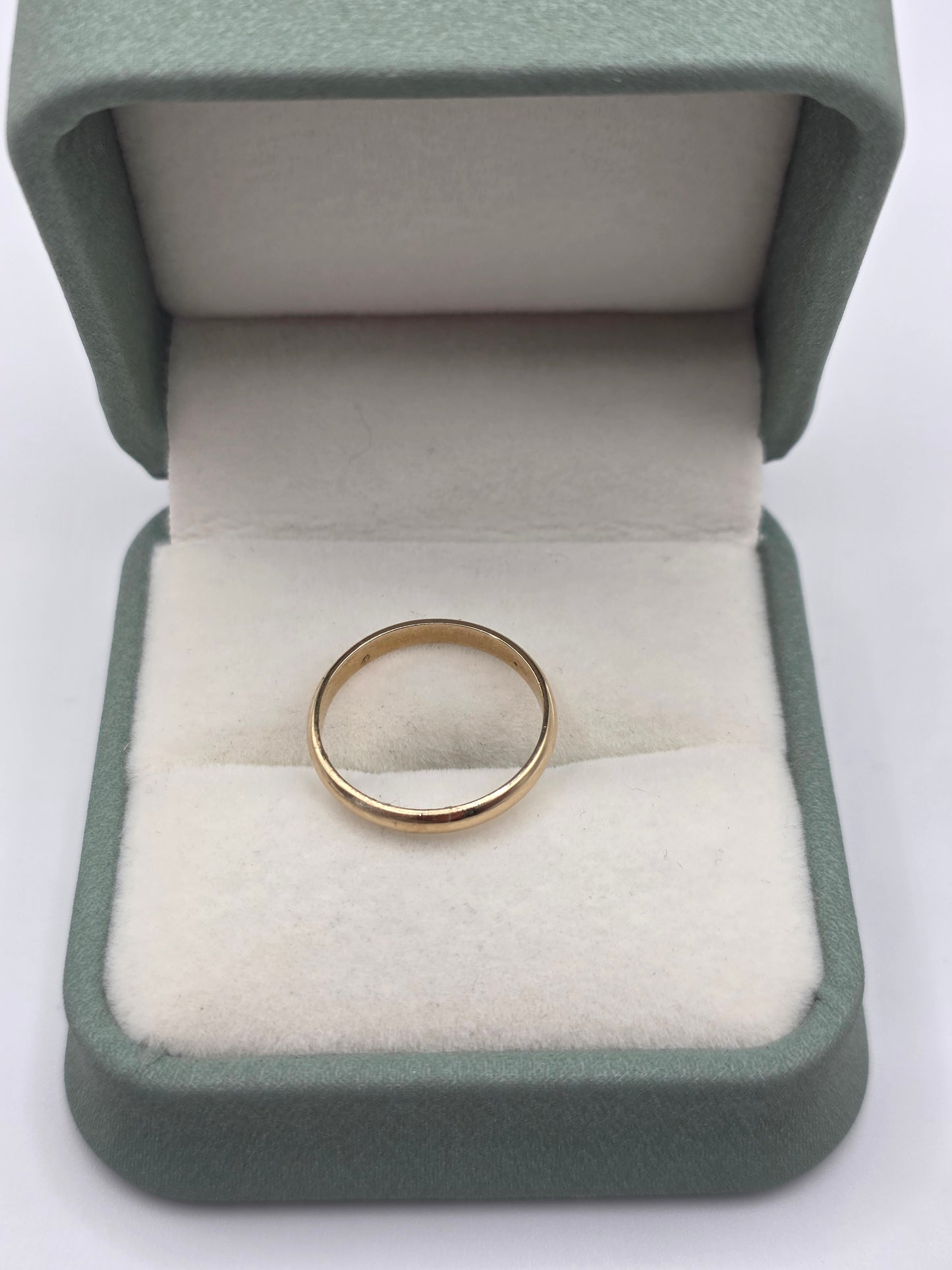 9ct gold band ring