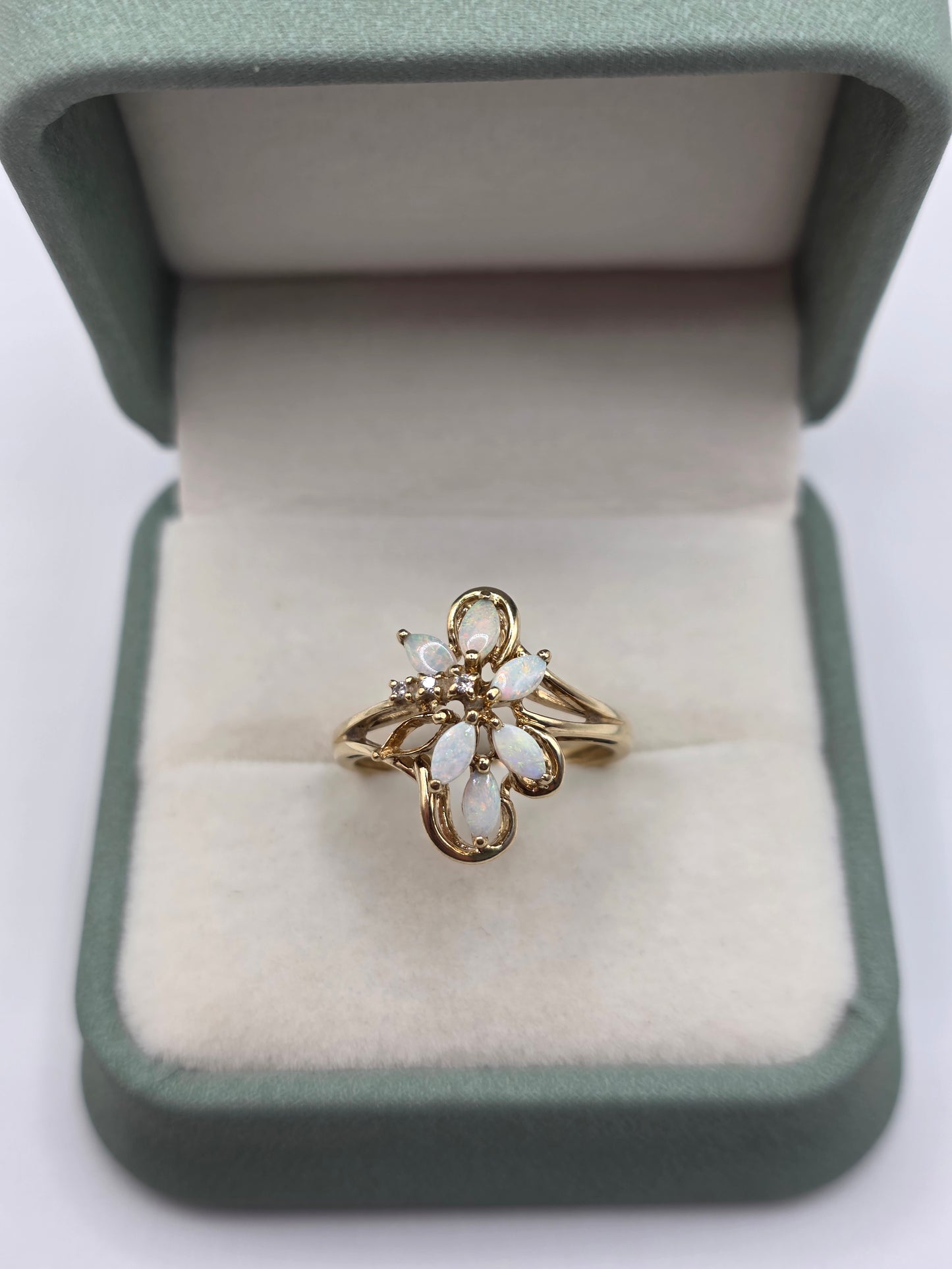 9ct gold opal and diamond ring