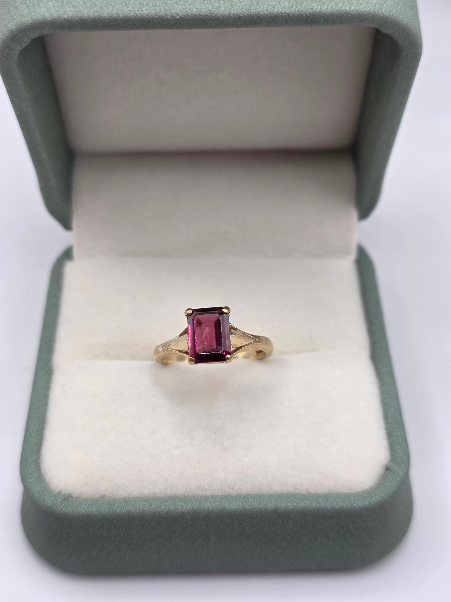 9ct gold tourmaline ring