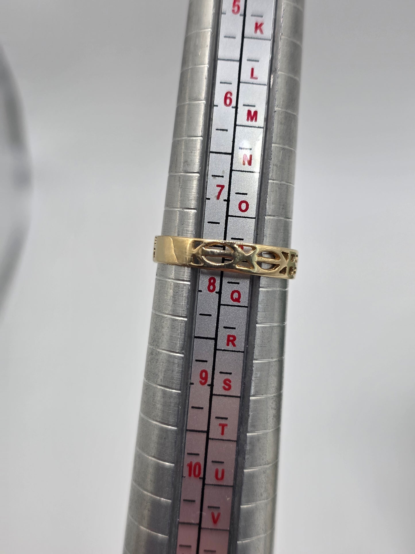 9ct gold ring