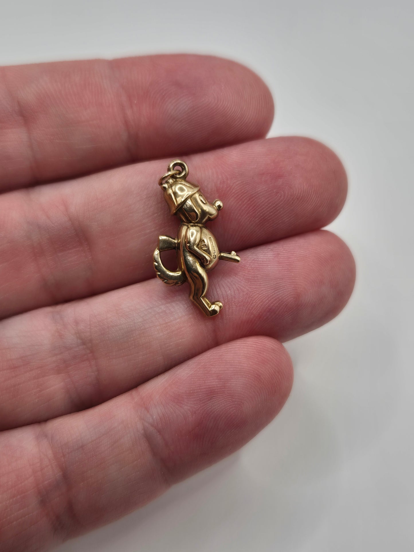 9ct gold  Disney Mickey Mouse Hunting Hunter Charm