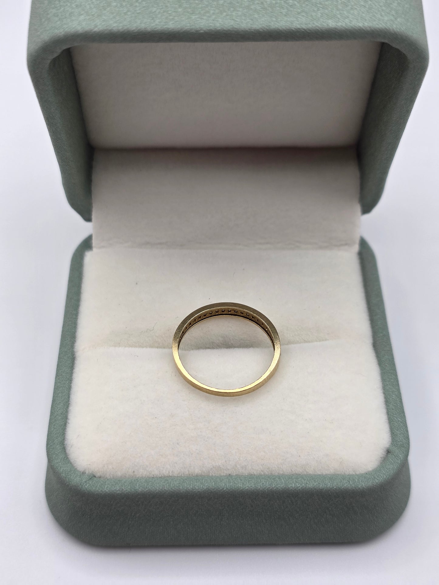 9ct gold cz ring
