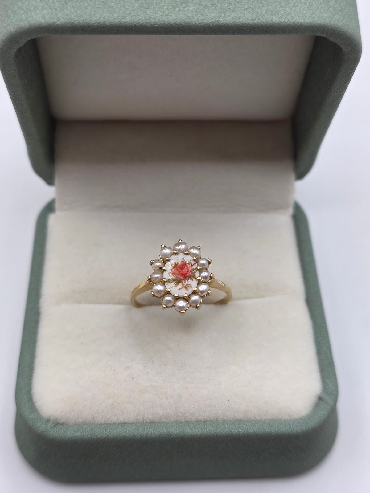 9ct gold limoge and pearl ring