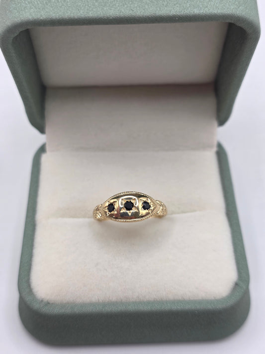 9ct gold sapphire gypsy ring