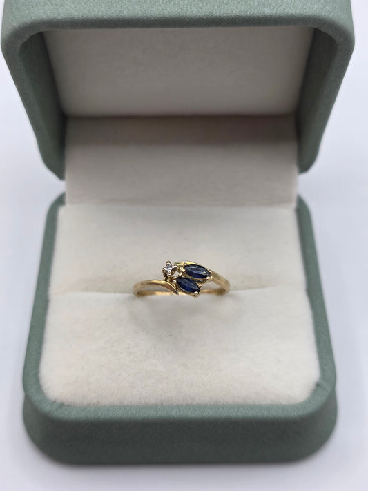 9ct gold sapphire and diamond ring