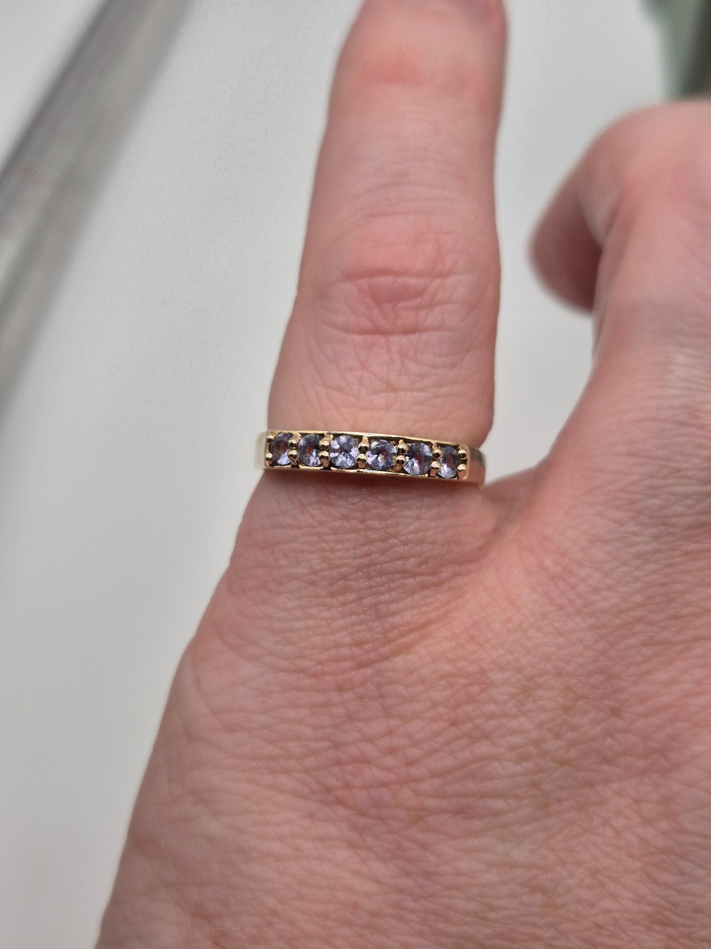 9ct gold tanzanite ring