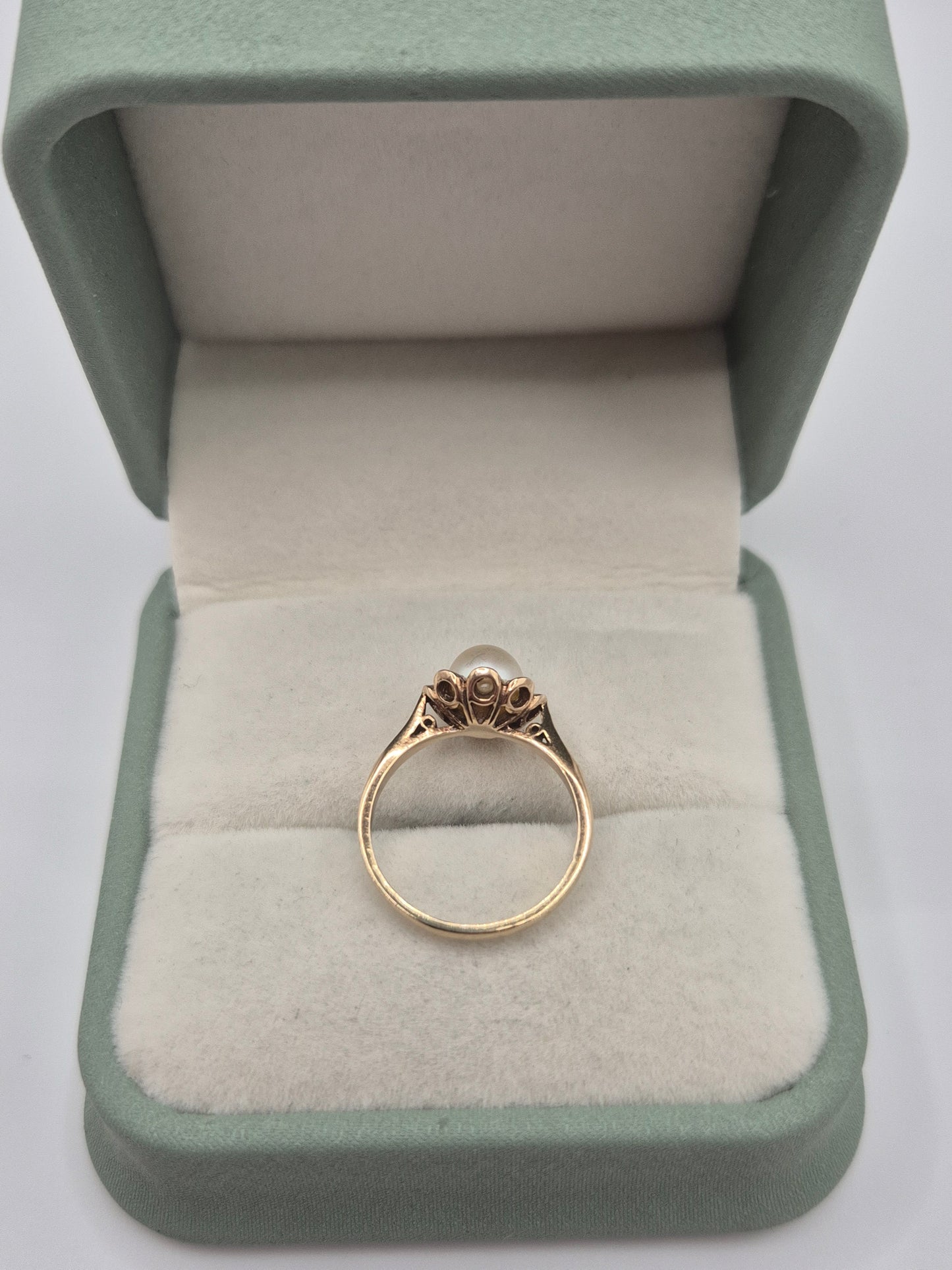 Vintage 9ct gold pearl ring