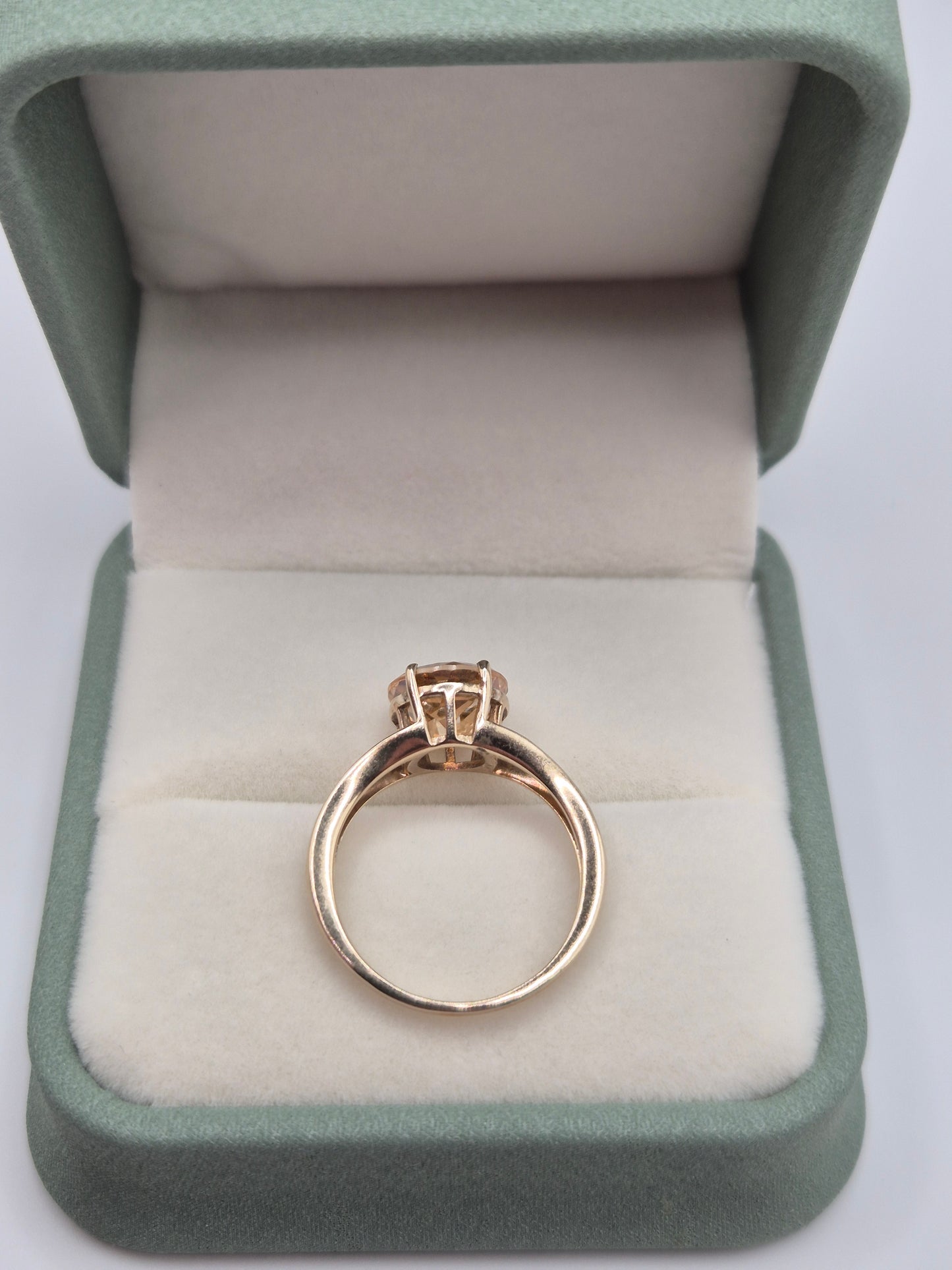 9ct gold citrine ring