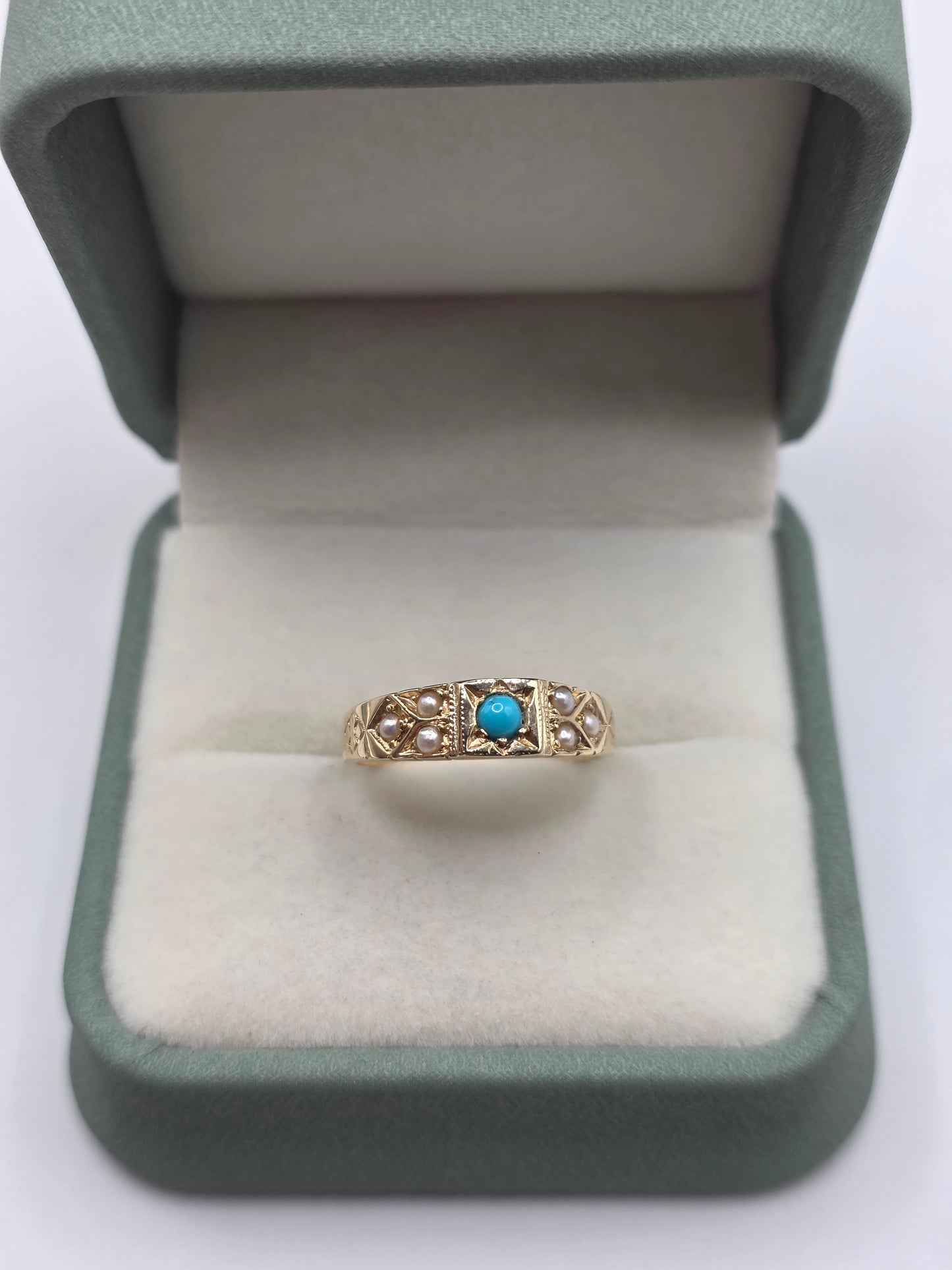9ct gold turquoise and pearl ring
