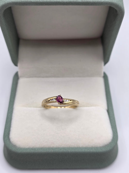 9ct gold tourmaline and diamond ring