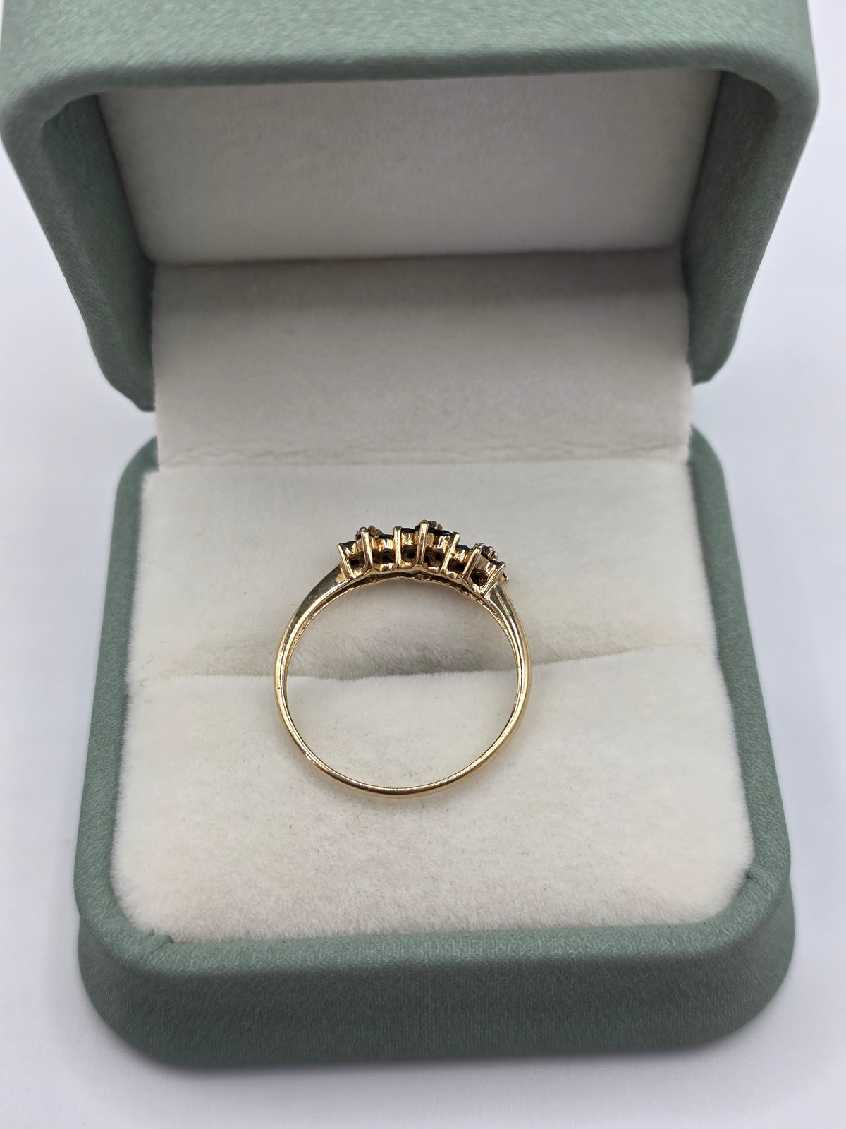 9ct gold sapphire and diamond ring