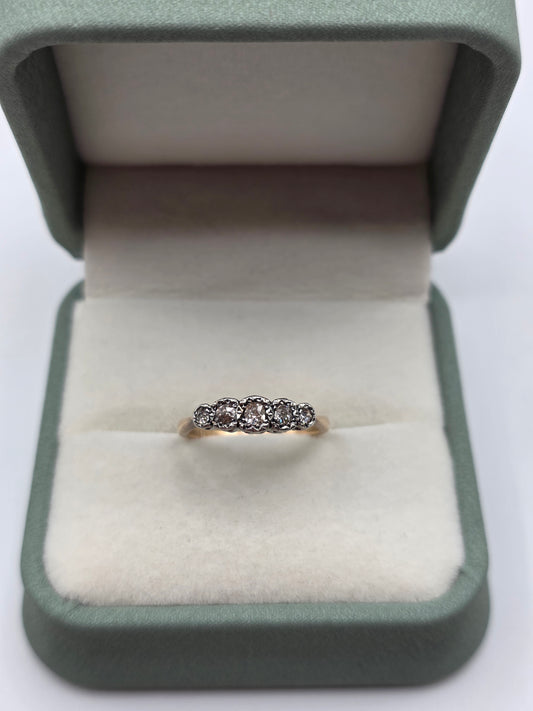 Vintage 9ct gold and platinum diamond ring