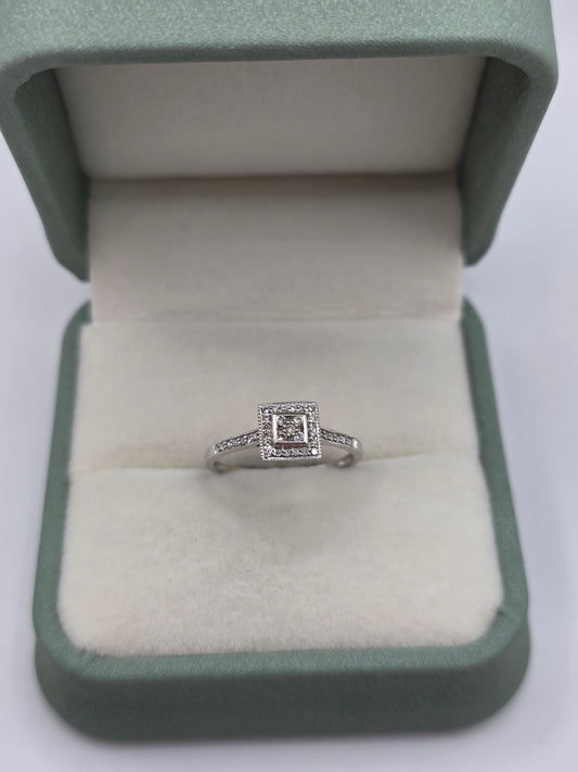 9ct white gold diamond ring