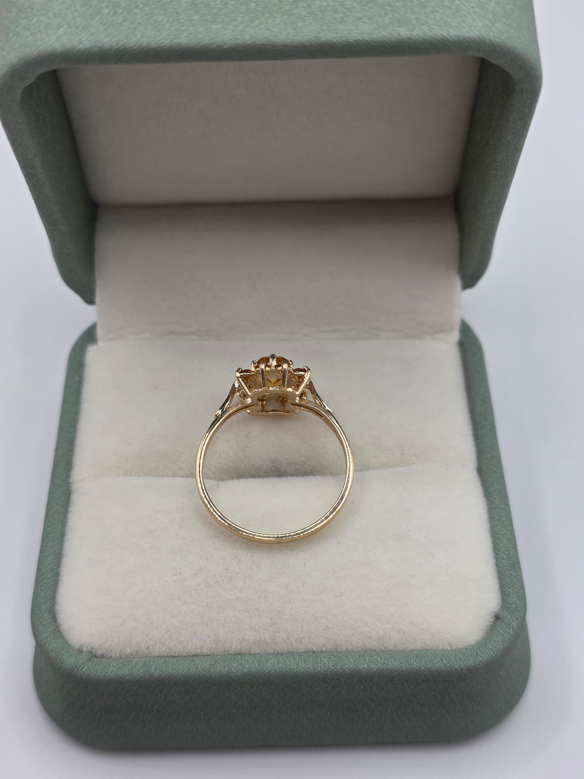 9ct gold citrine cluster ring
