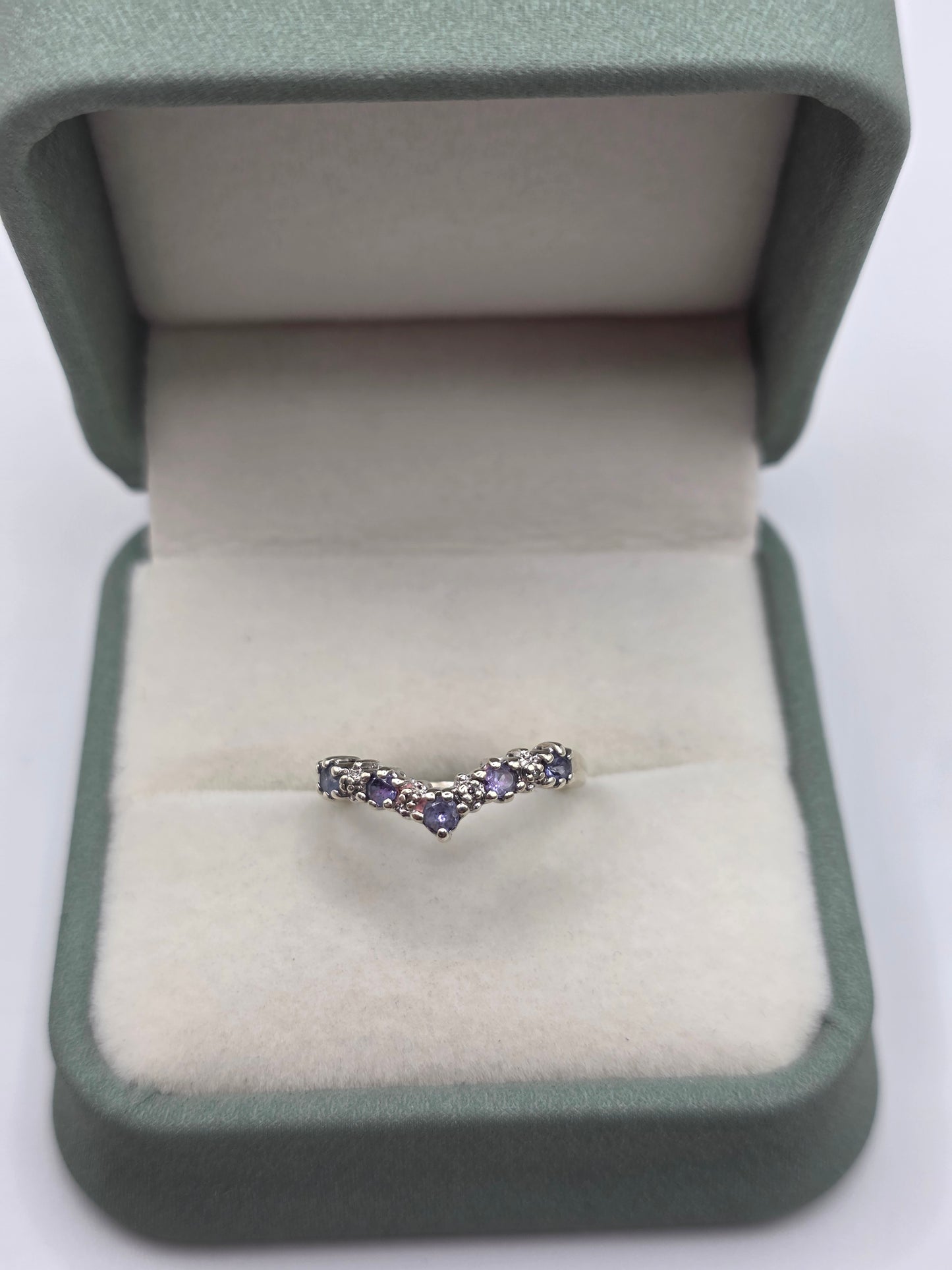 9ct gold tanzanite and diamond wishbone ring