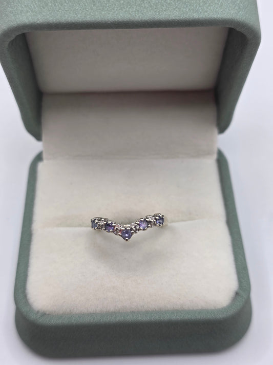 9ct gold tanzanite and diamond wishbone ring