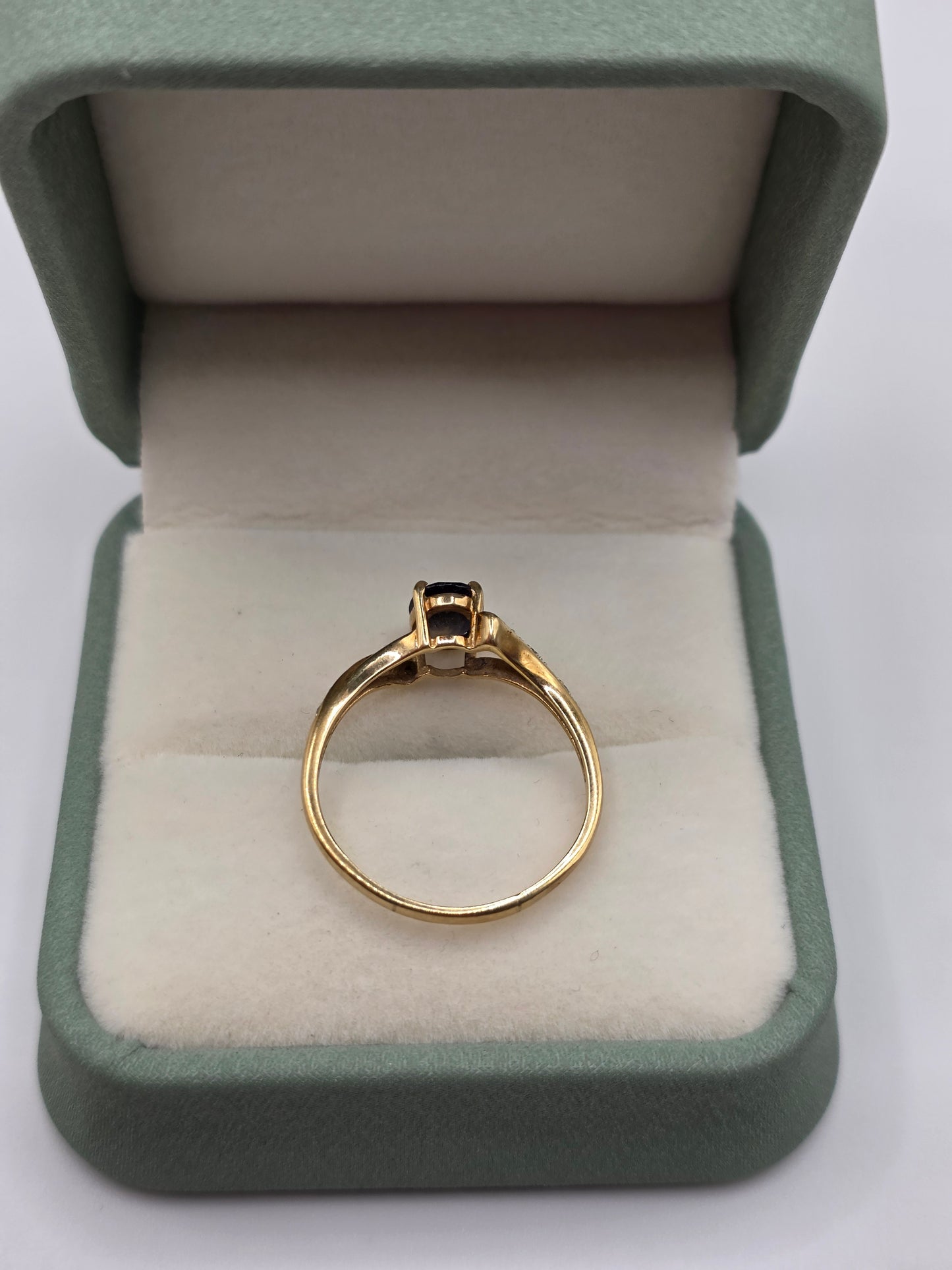 9ct gold iolite and diamond ring