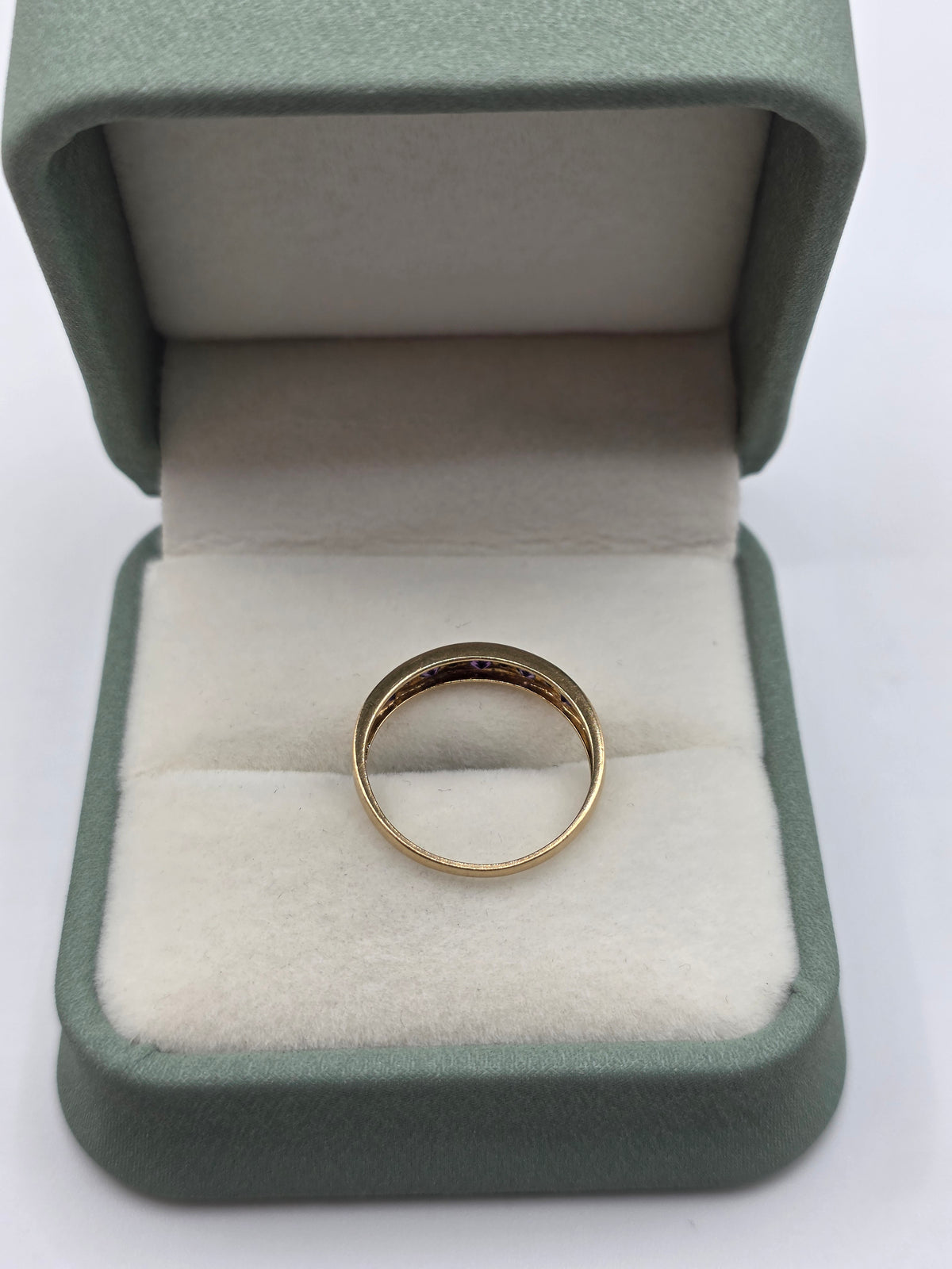 9ct gold amethyst and diamond ring