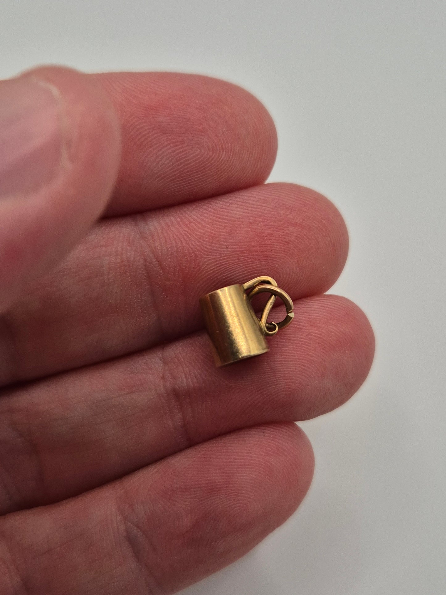 9ct gold tankard charm