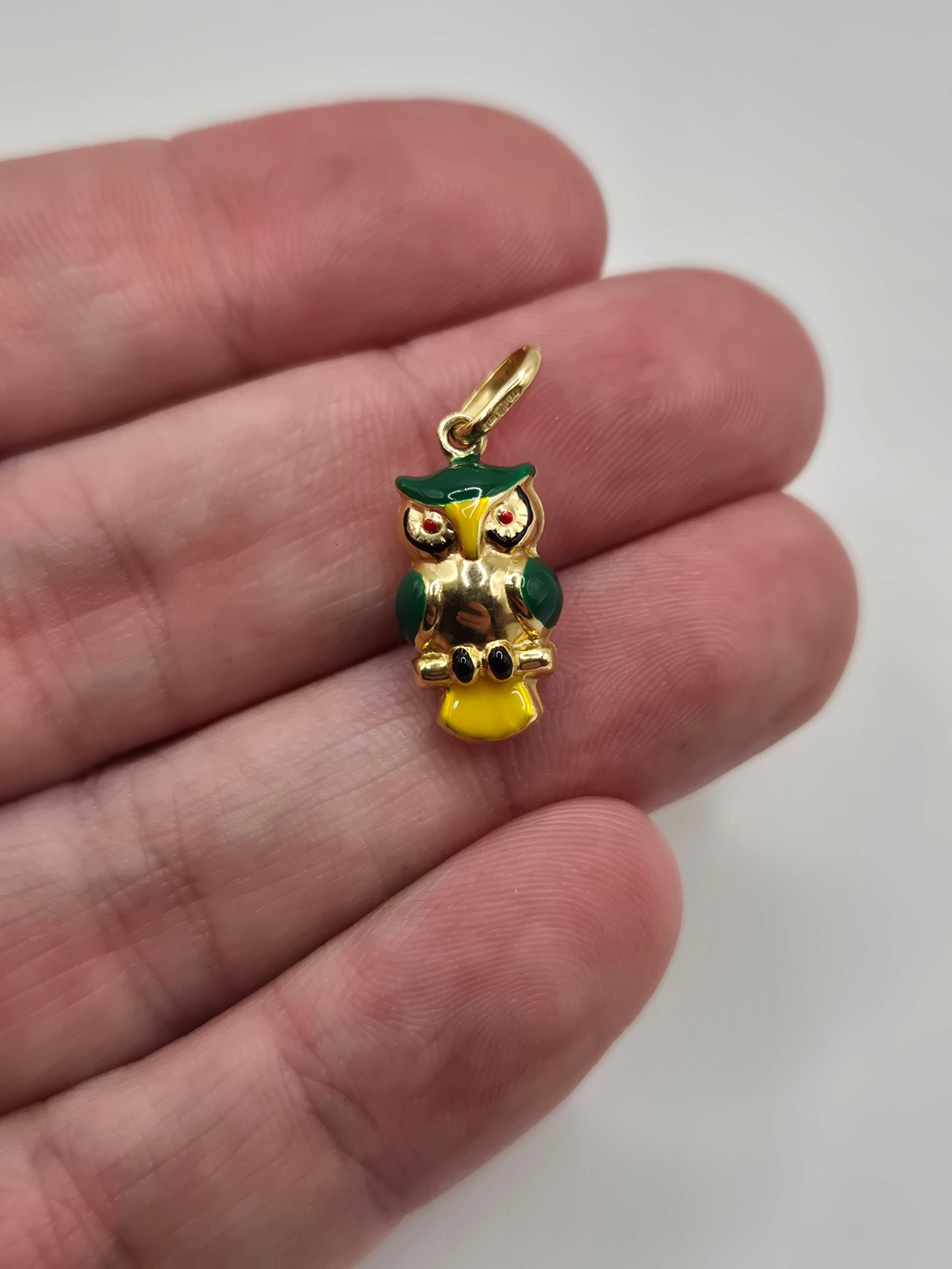 9ct gold enamelled owl charm