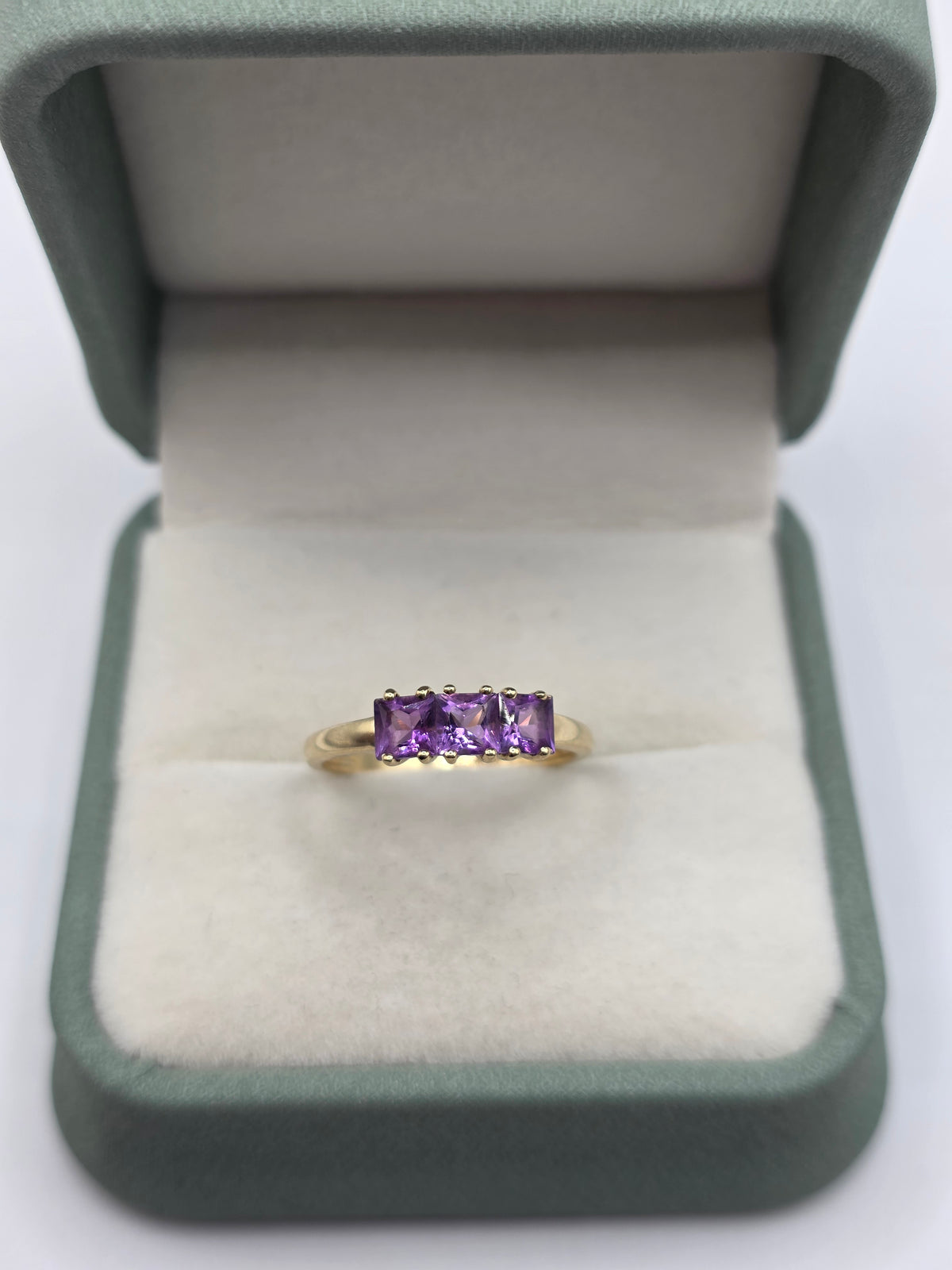 9ct gold amethyst ring