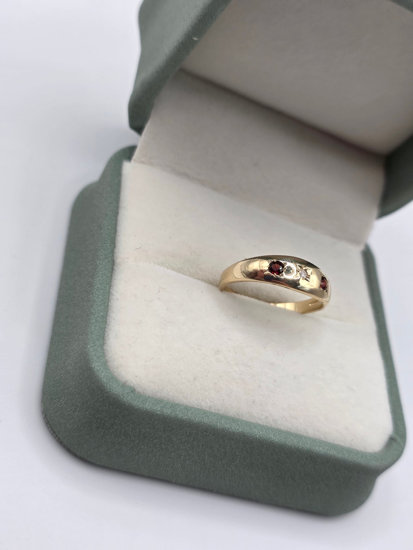 9ct gold garnet and diamond gypsy ring