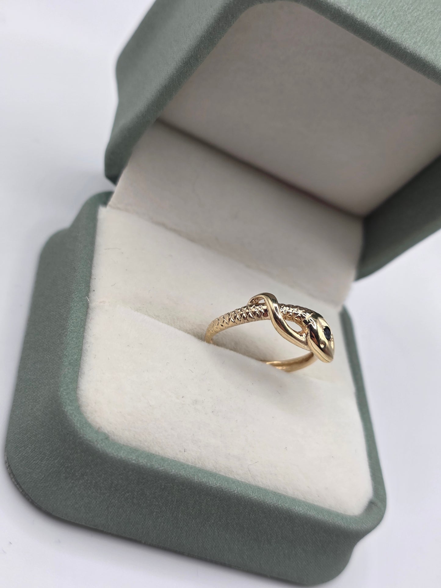9ct gold sapphire snake ring
