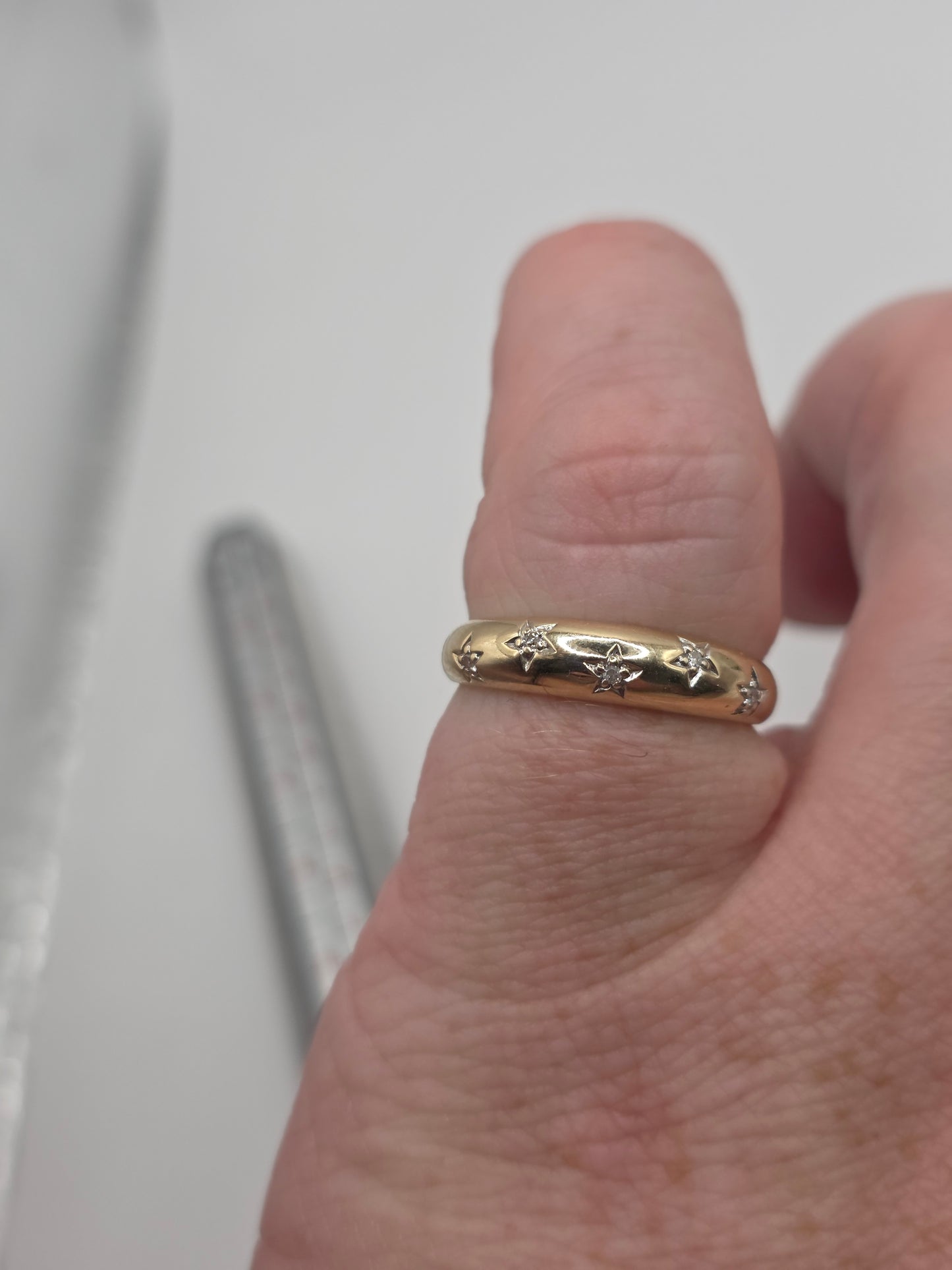 9ct gold diamond star ring