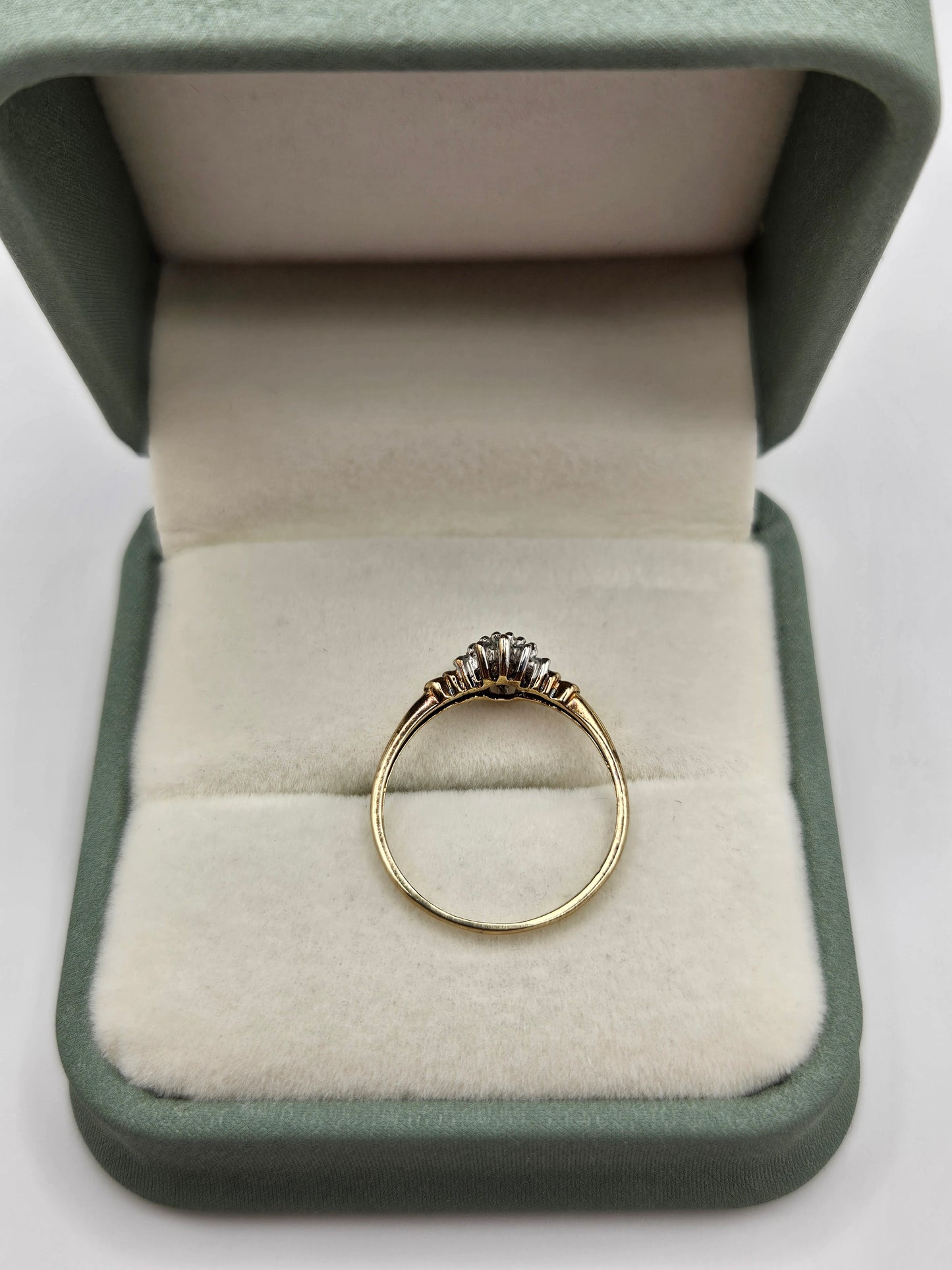 9ct gold diamond cluster ring