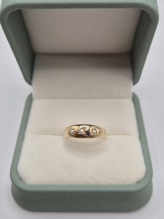 9ct gold pearl gypsy ring