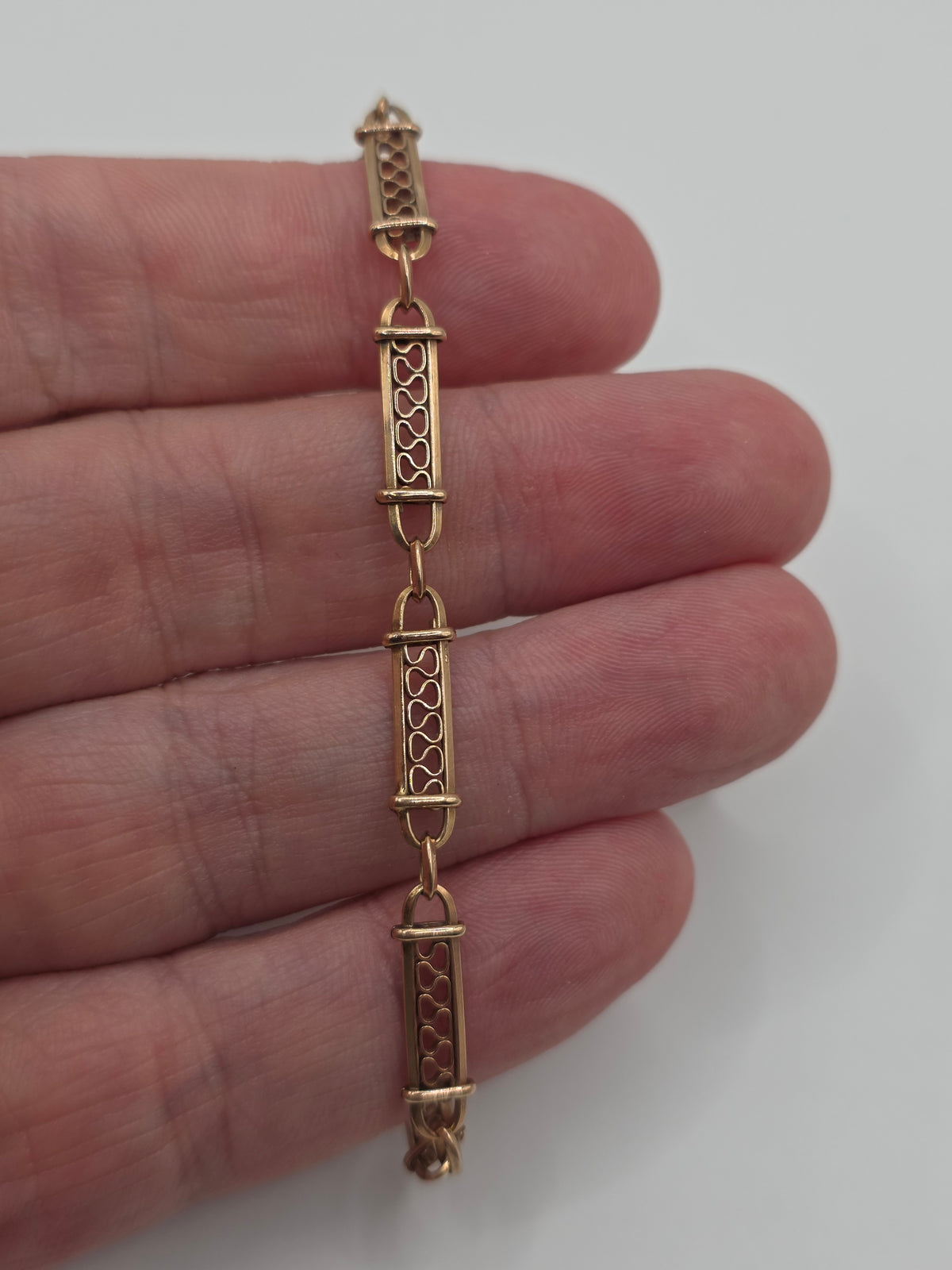 9ct gold bracelet
