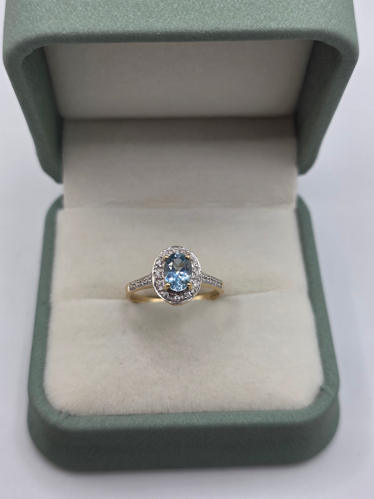 9ct gold aquamarine and white topaz ring