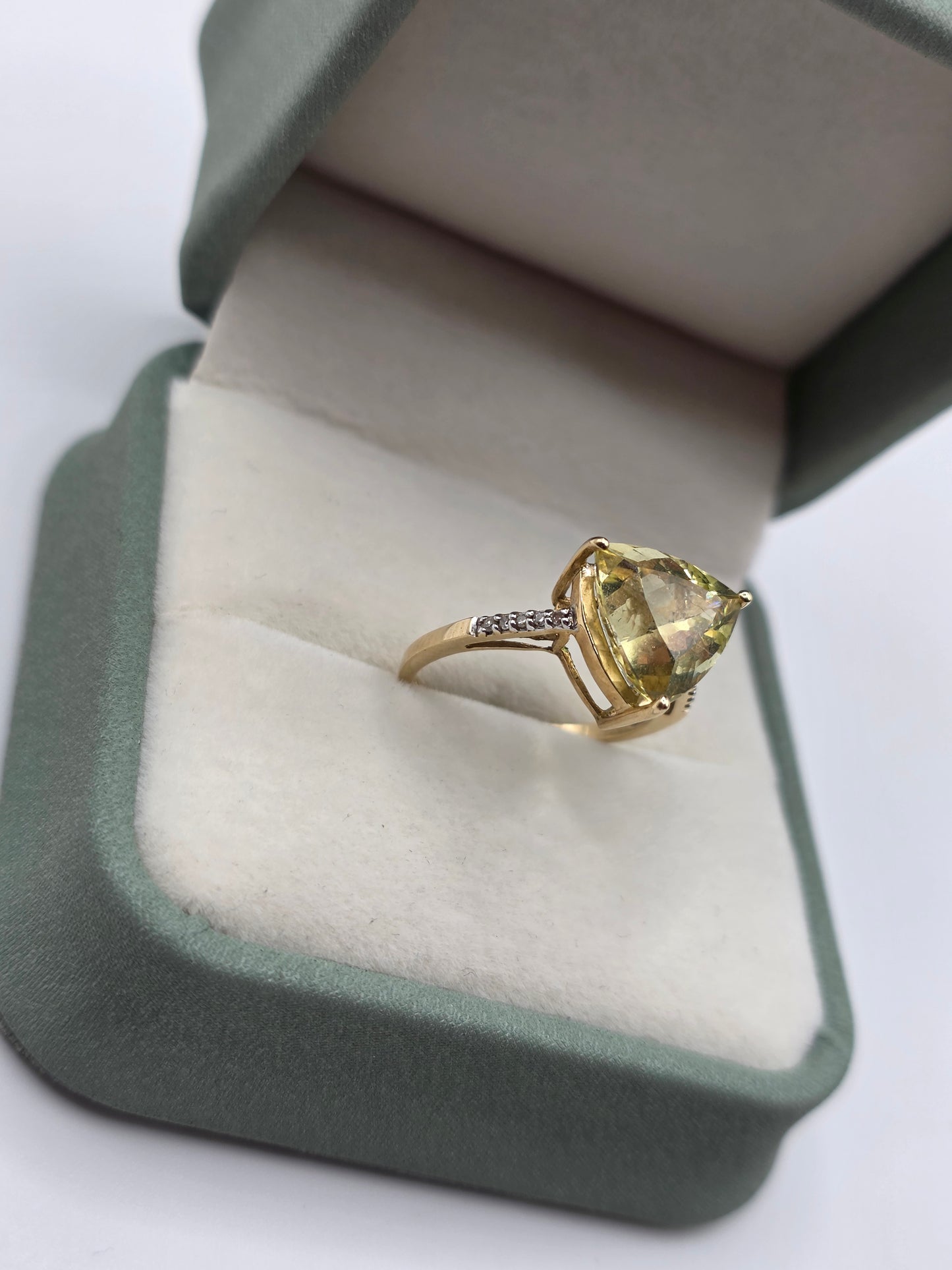 9ct gold citrine and diamond ring