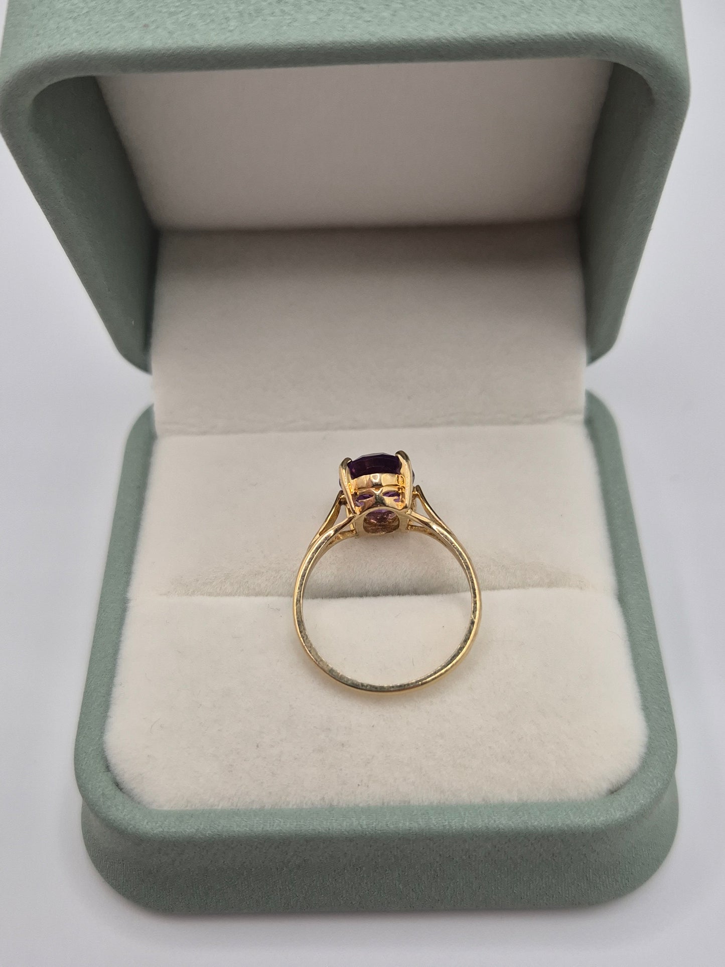9ct gold amethyst ring