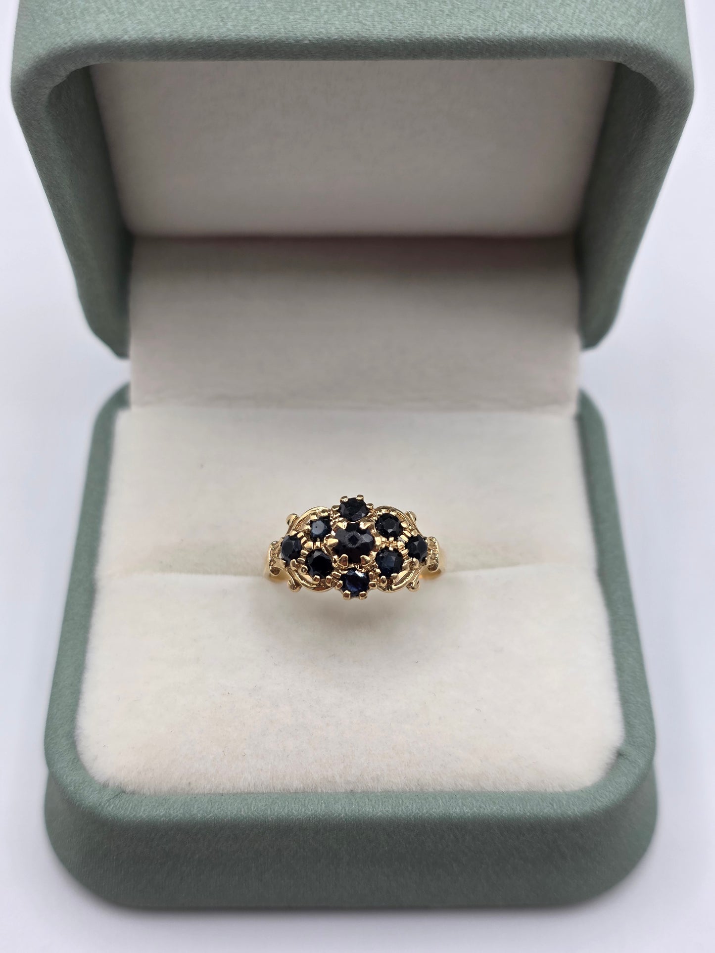 9ct gold sapphire ring