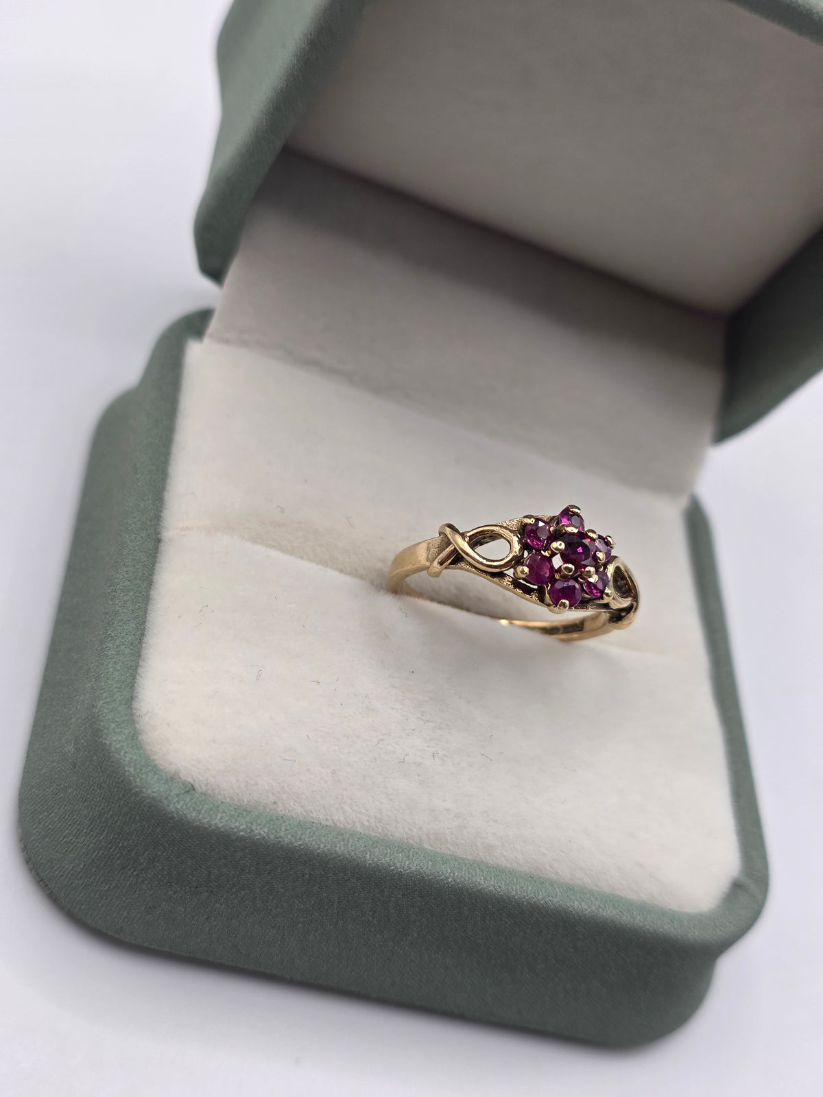 9ct gold ruby cluster ring