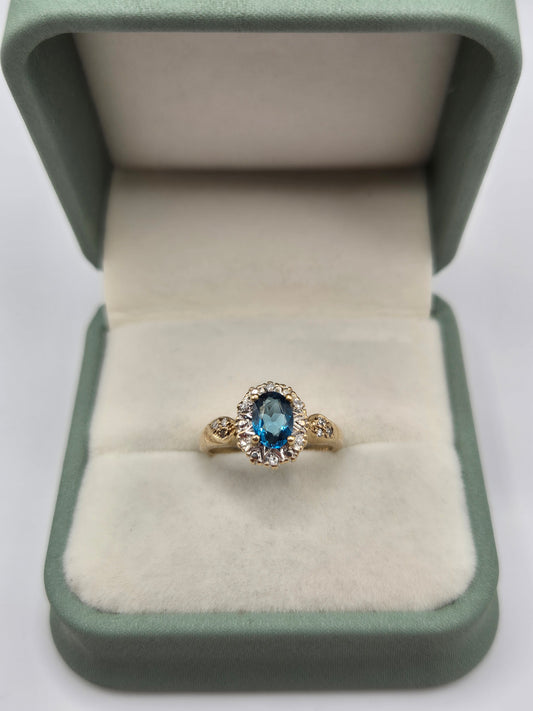 9ct gold topaz and diamond ring