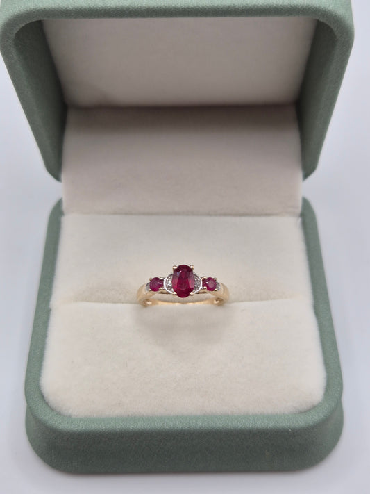 9ct gold ruby and diamond ring