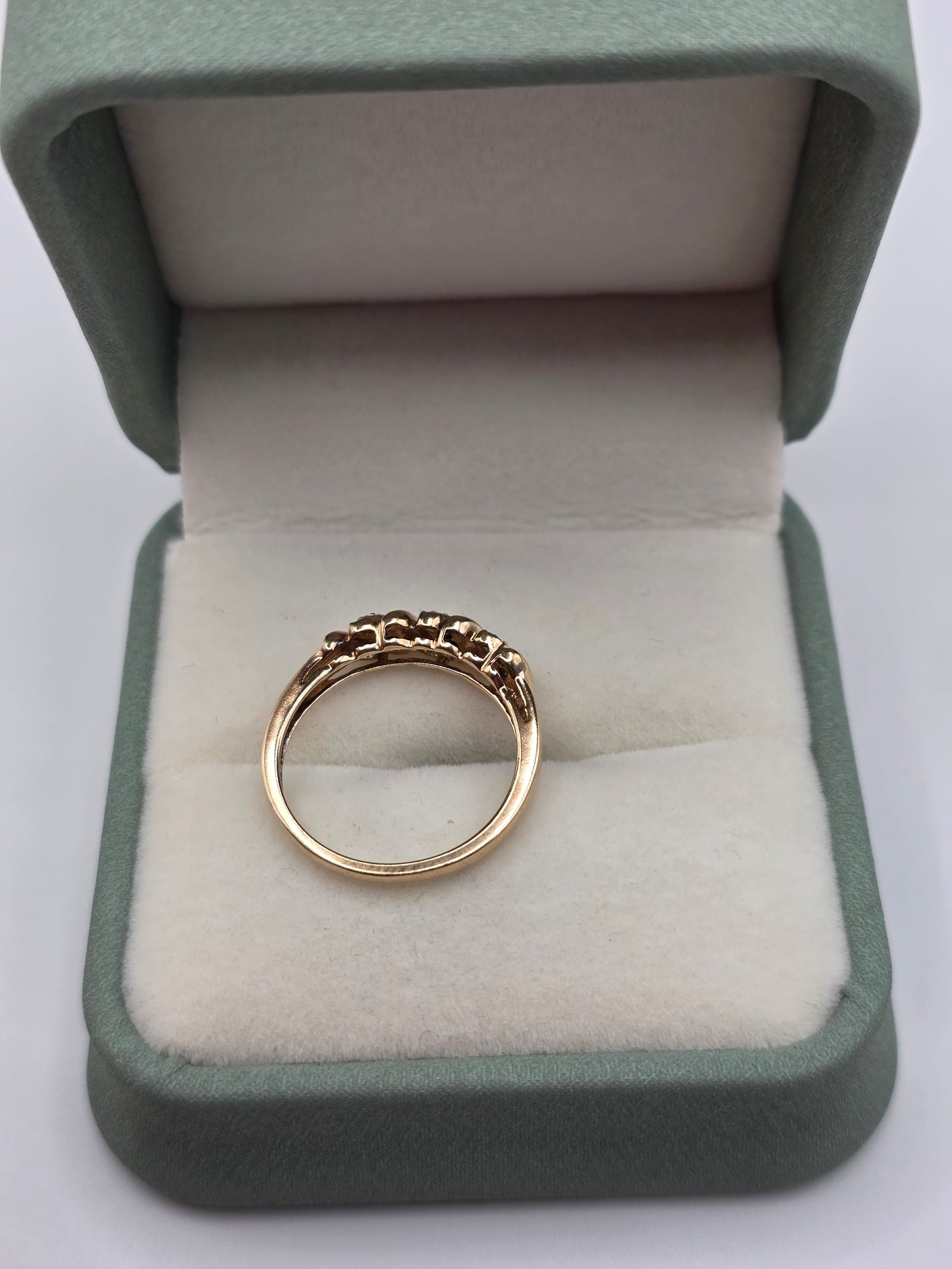 9ct gold diamond croissant ring
