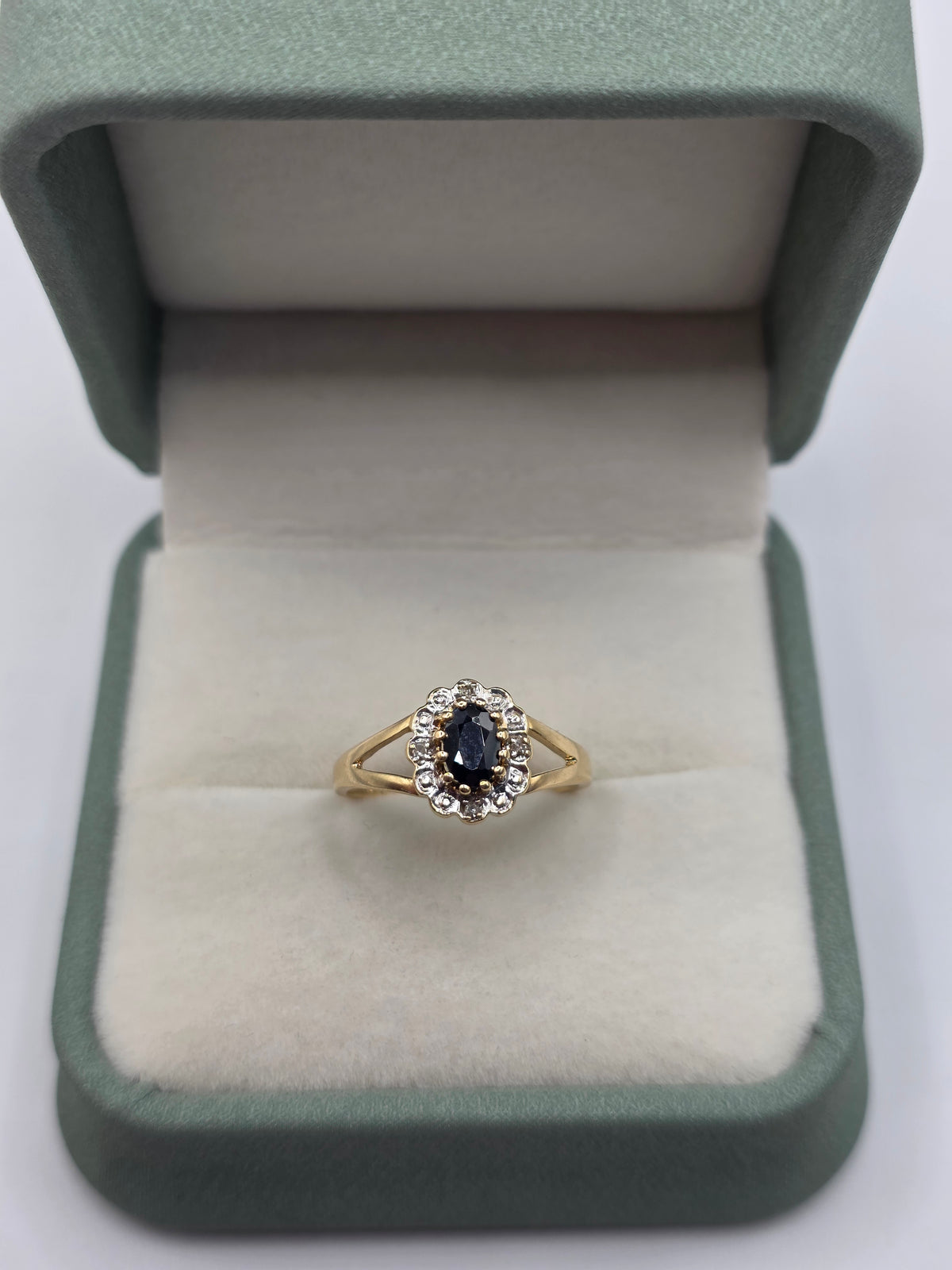9ct gold sapphire and diamond ring