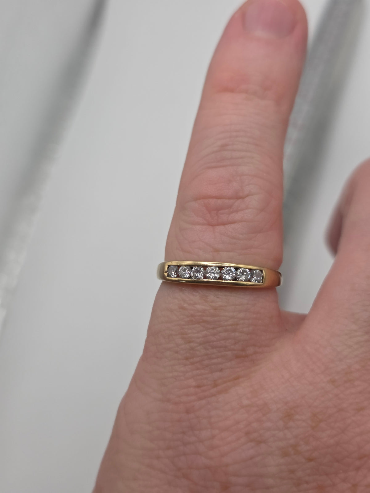 9ct gold cz ring
