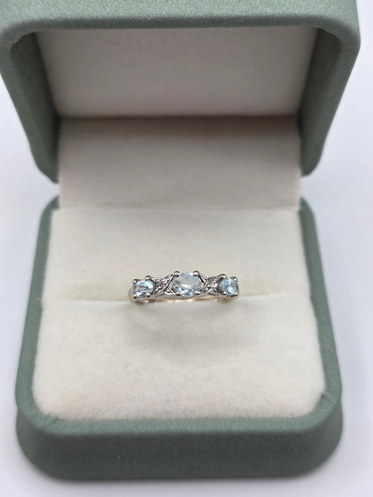 9ct gold topaz and diamond ring