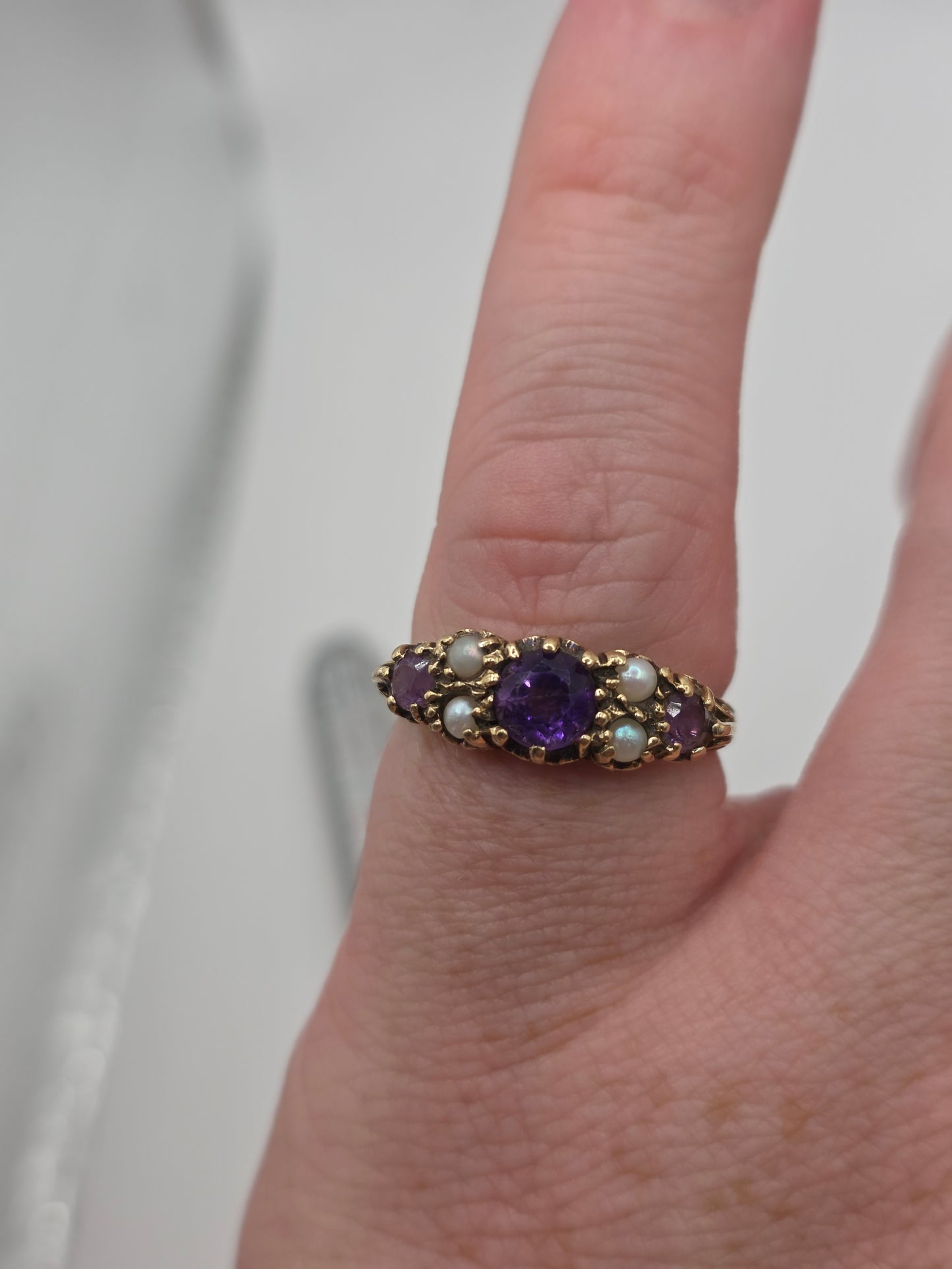 9ct gold amethyst and pearl ring