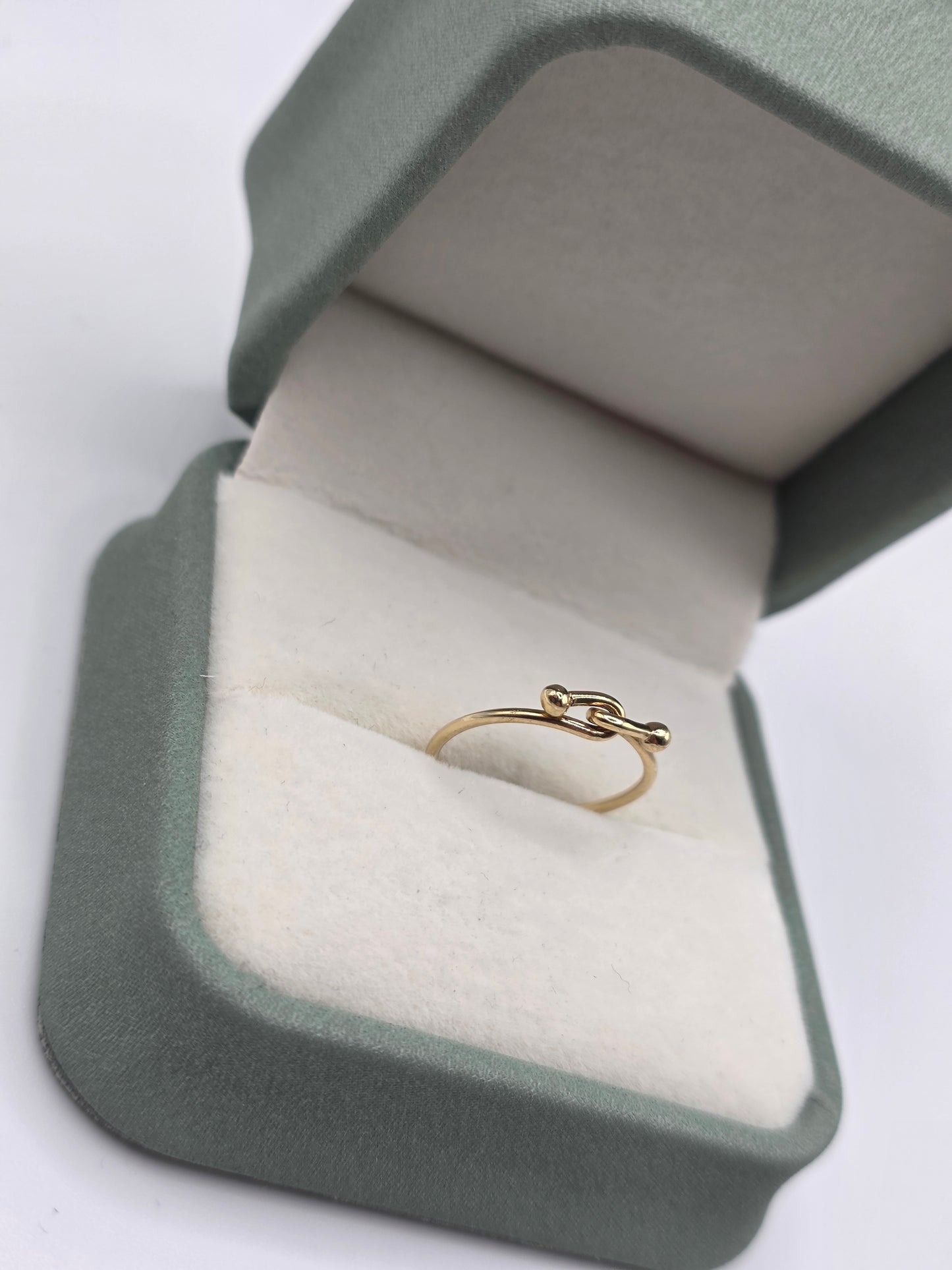 9ct gold knot ring