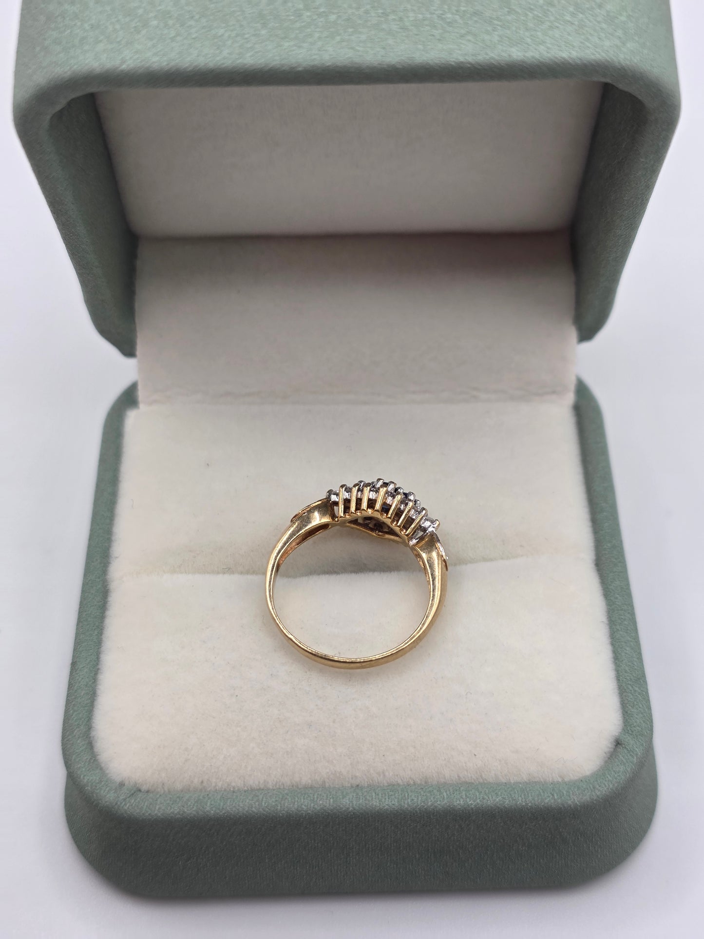 9ct gold sapphire and diamond ring