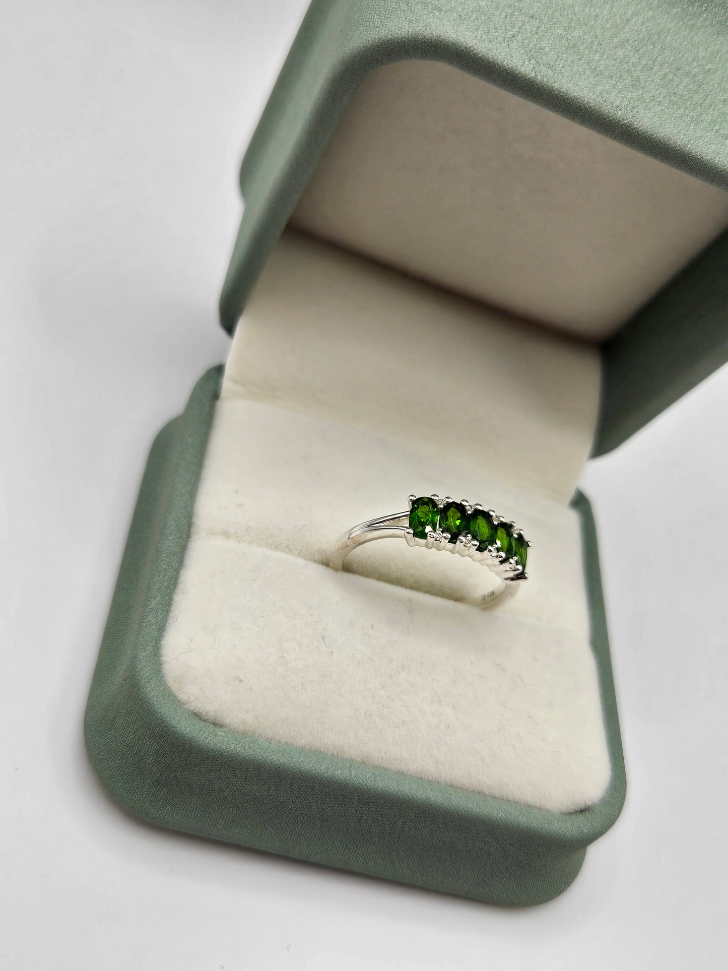 Silver diopside ring